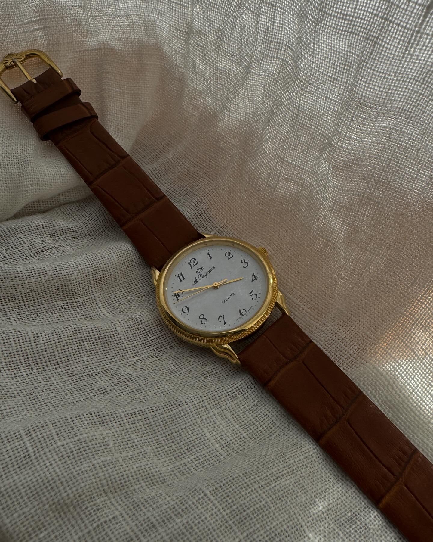 Brown Skin Cord Vintage Wristwatch 