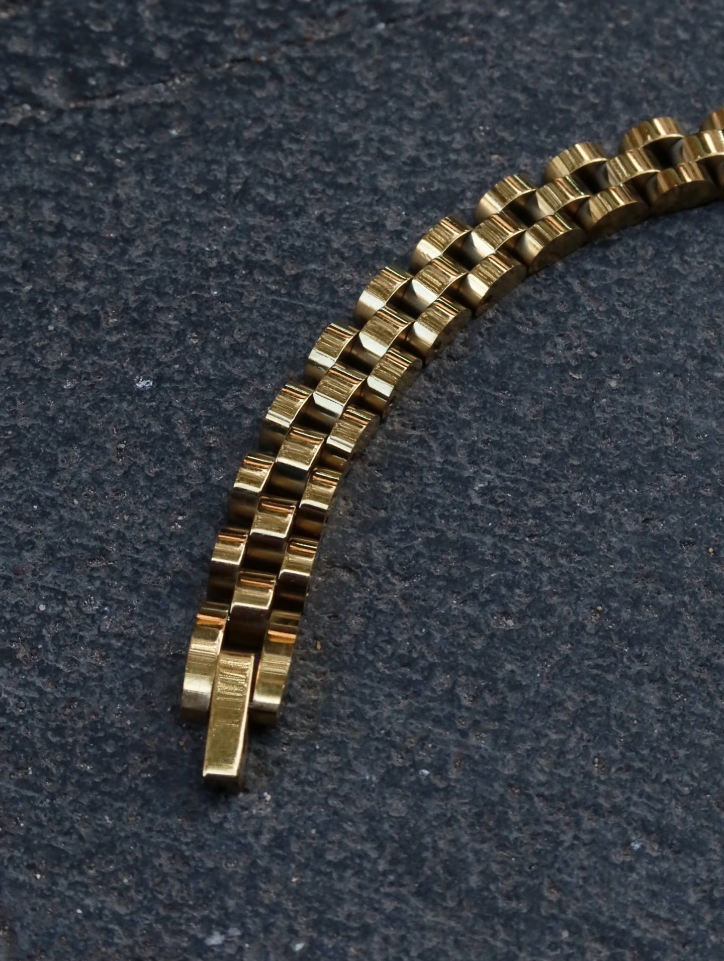 R. Gold Royal Bracelet