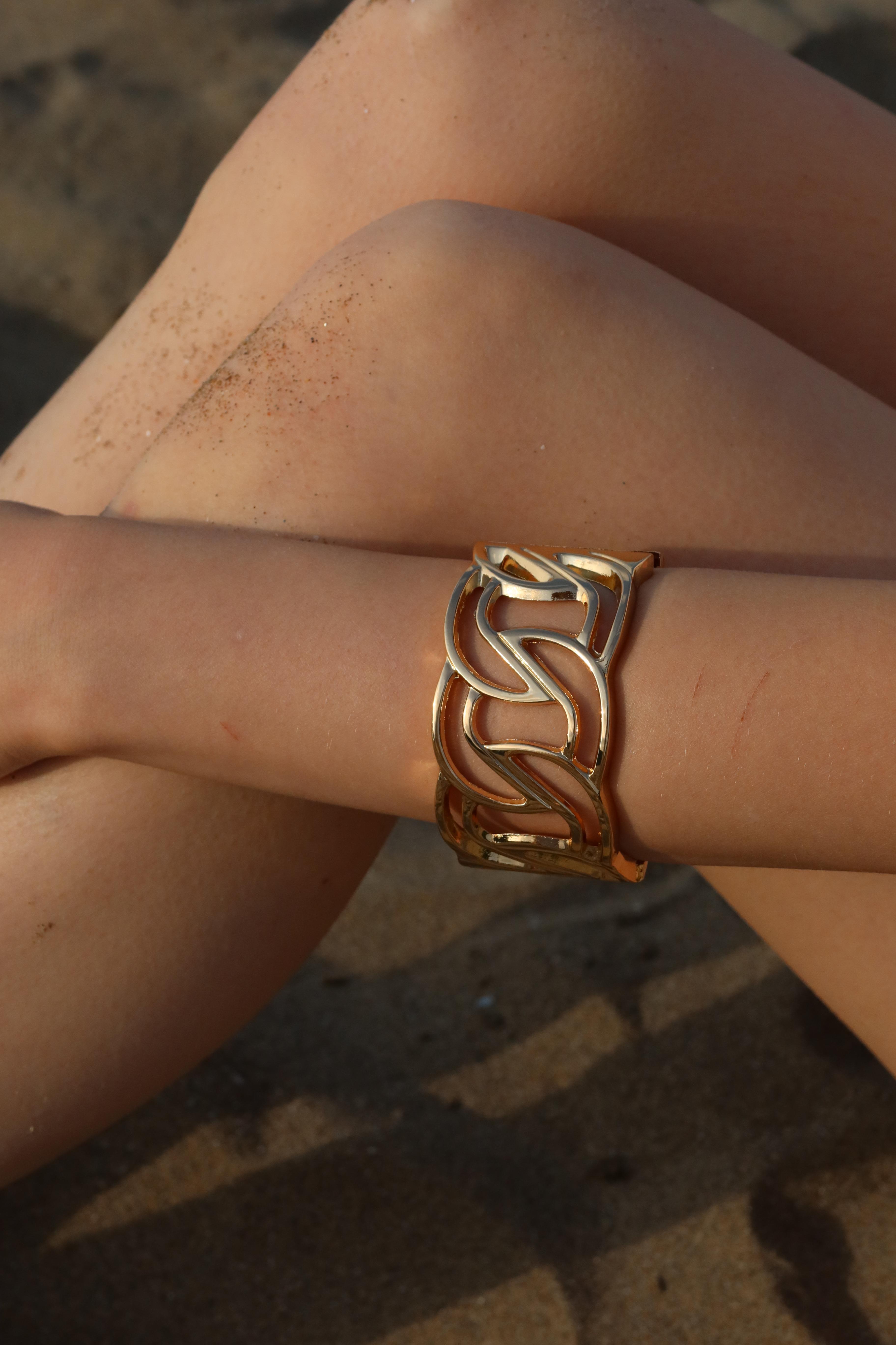 Gold Solena Handcuff