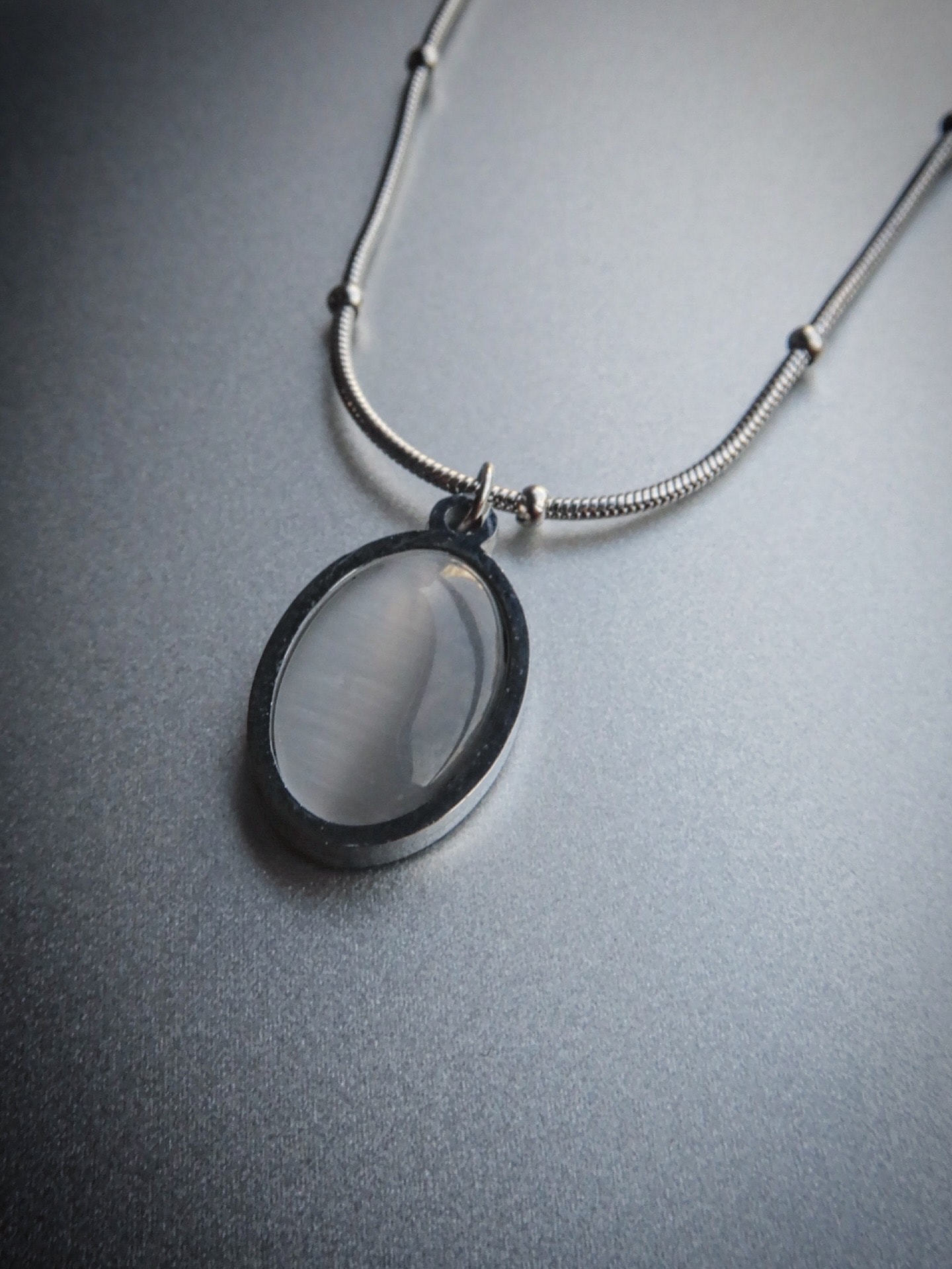 Grey Stone Vintage Necklace ⛓️