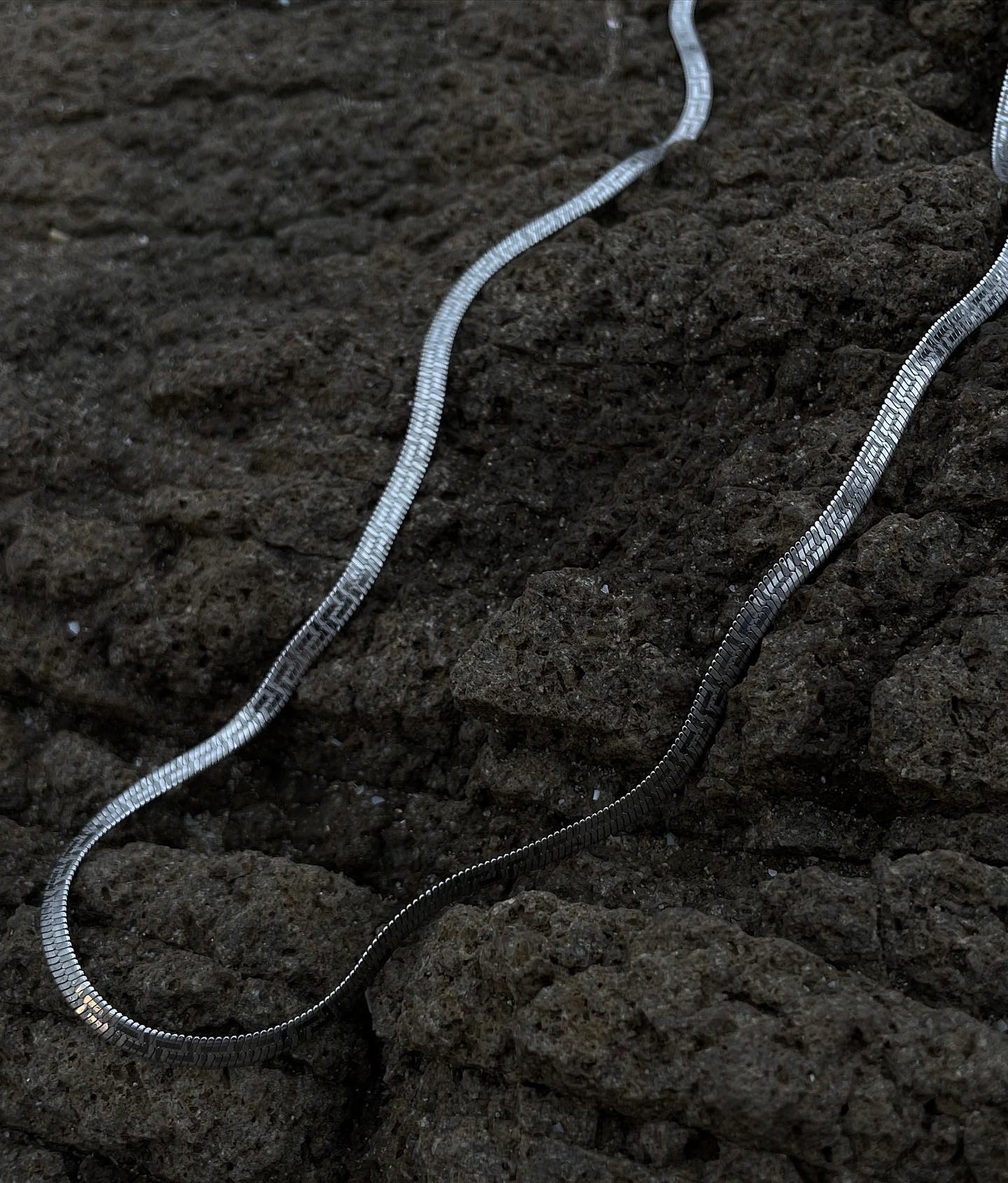 Silver Patterned Mirror Chain