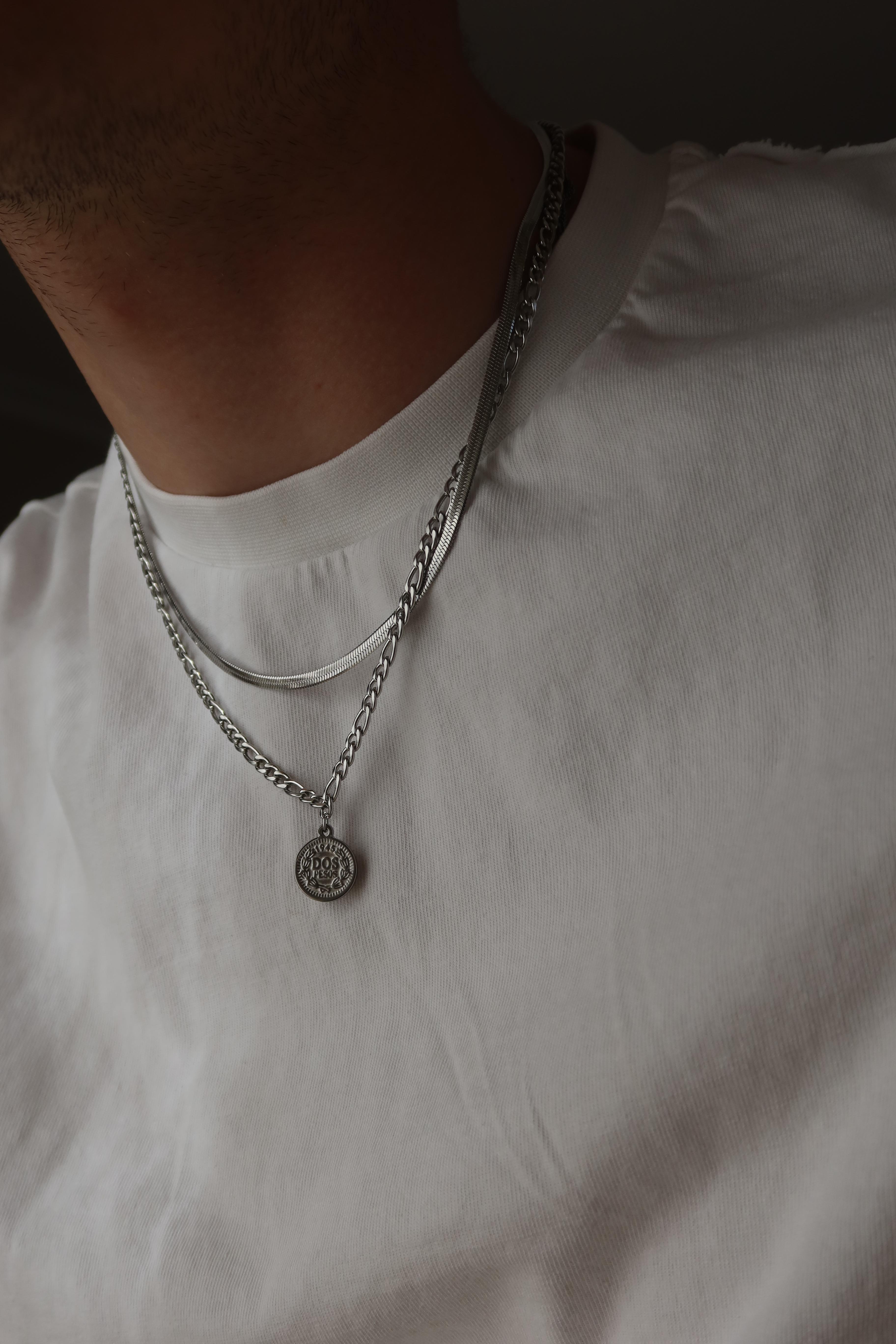 Dos Pesos Necklace