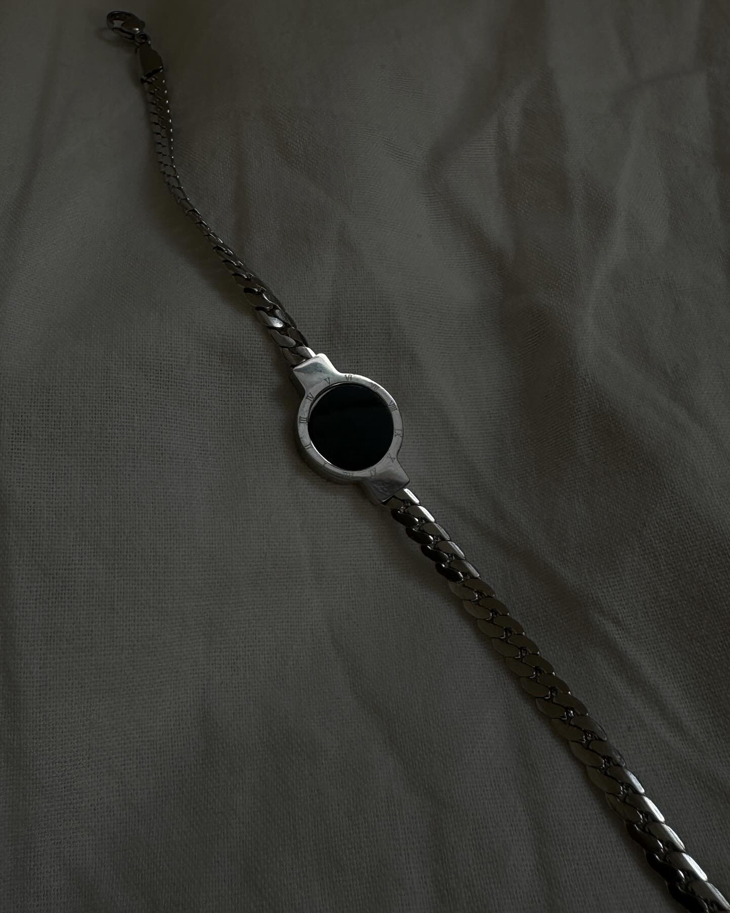 Knit Chain Black Stone Bracelet 