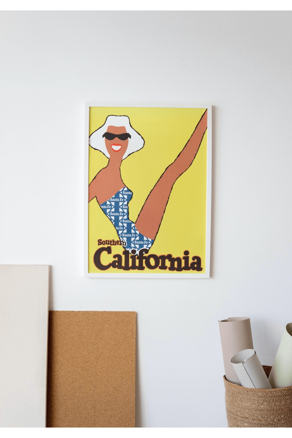 Premium Çerçevesiz Poster Fine Art Kadın Figürü California No:1