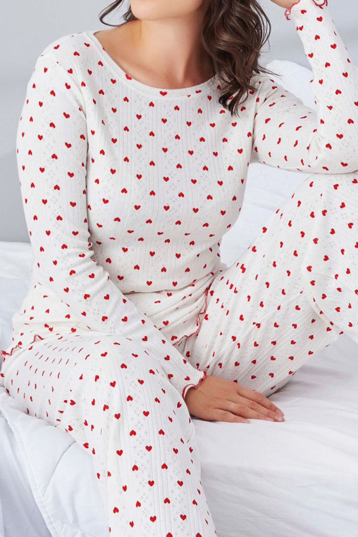 Saf %100 Pamuk Uzun Kol Kadın Pijama Takımı - Ekru Kalp Desenli