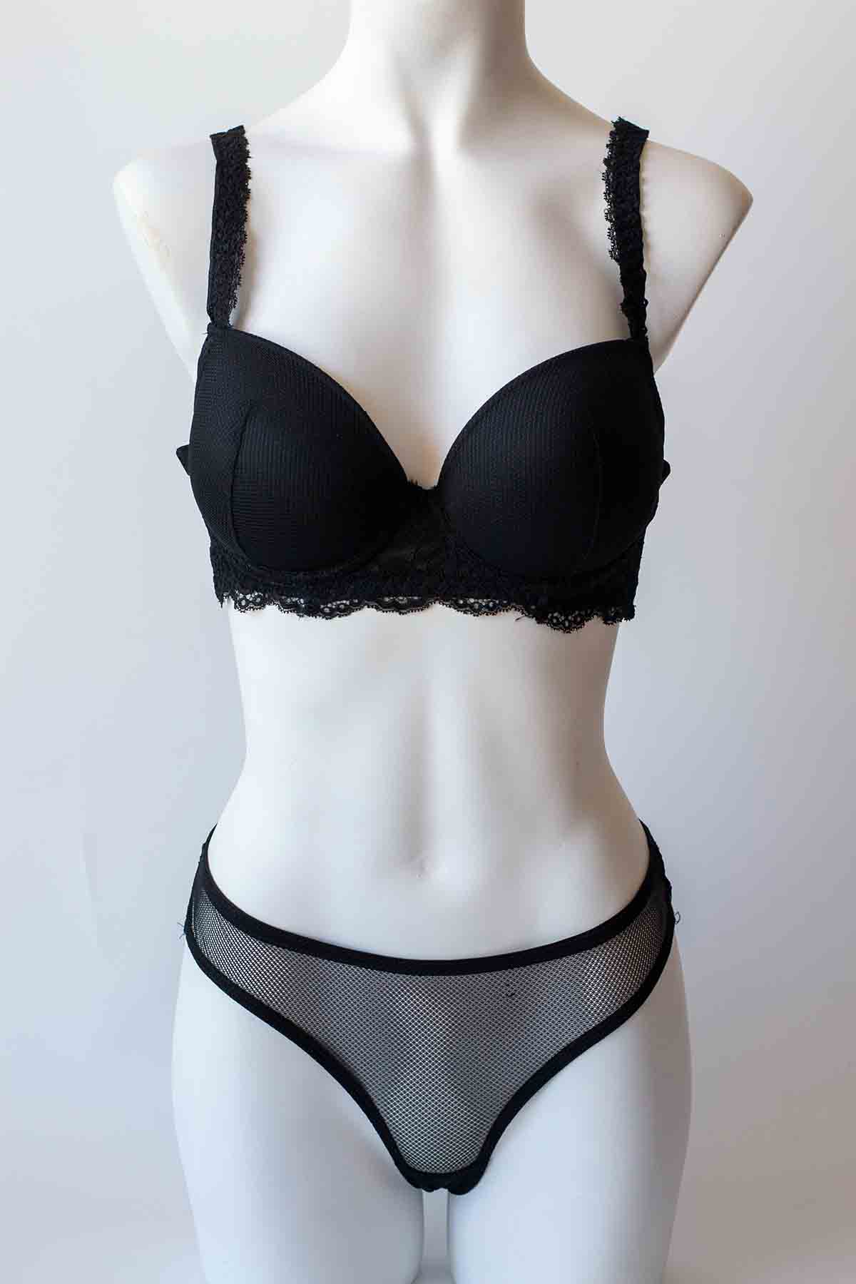 Dolgusuz İnce Sünger Dantelli Kadın Sütyen Takım