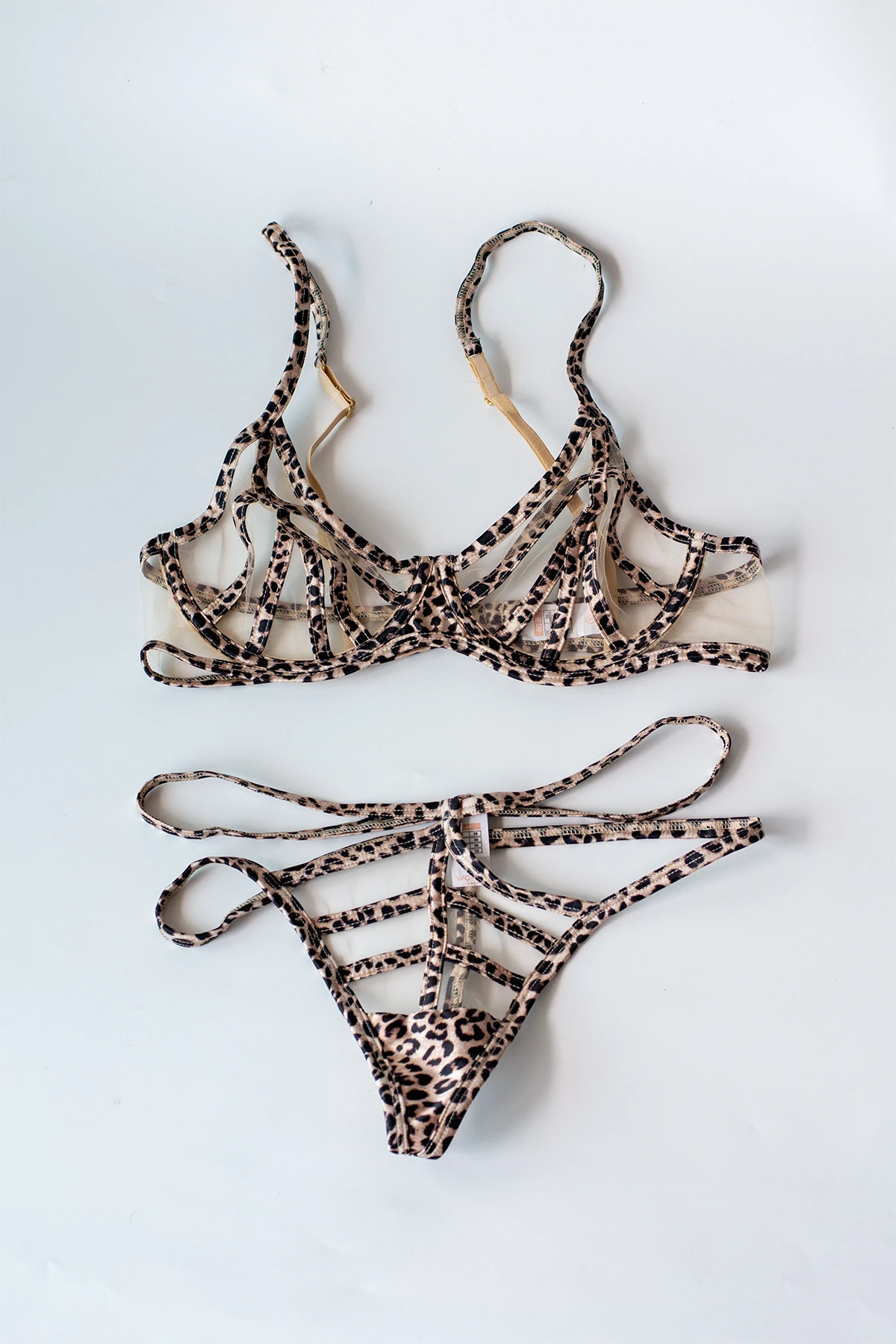 Leopar Saten Biyeli Yumuşak Tül Sütyen ve Tanga Kadın Takım