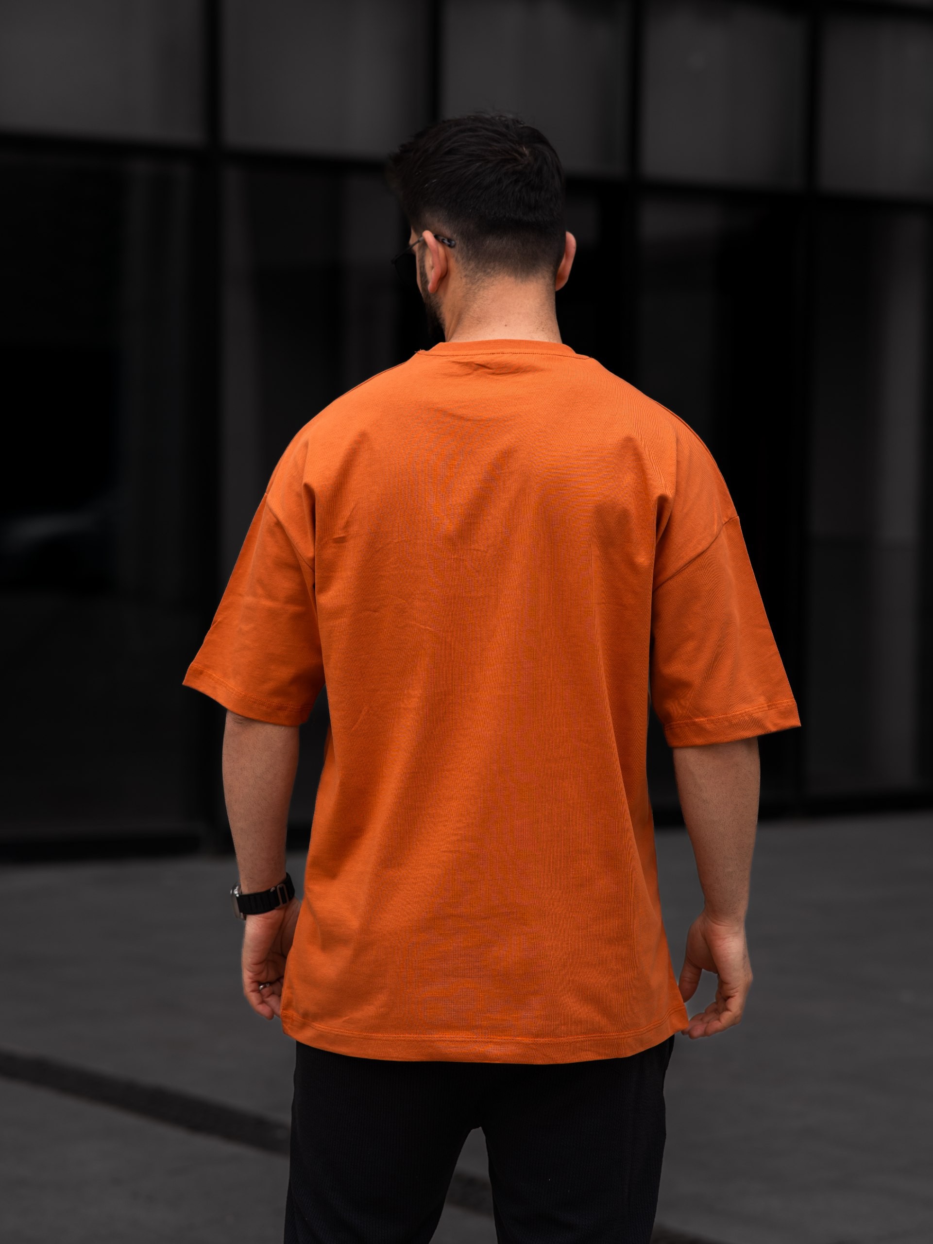 Oversize Cep Nakış Detaylı Tişört