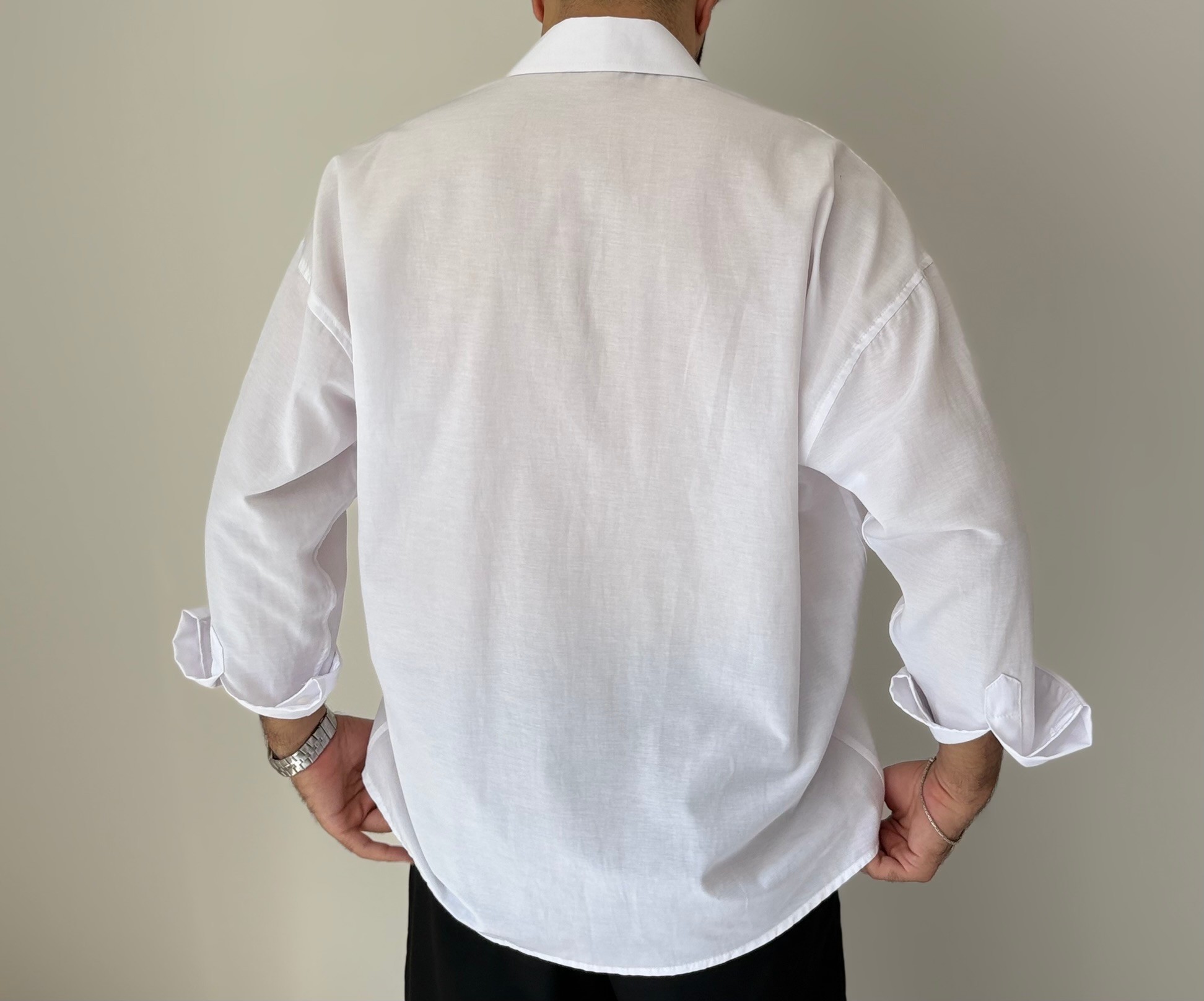 Oversize Kalıp Beyaz Gömlek 