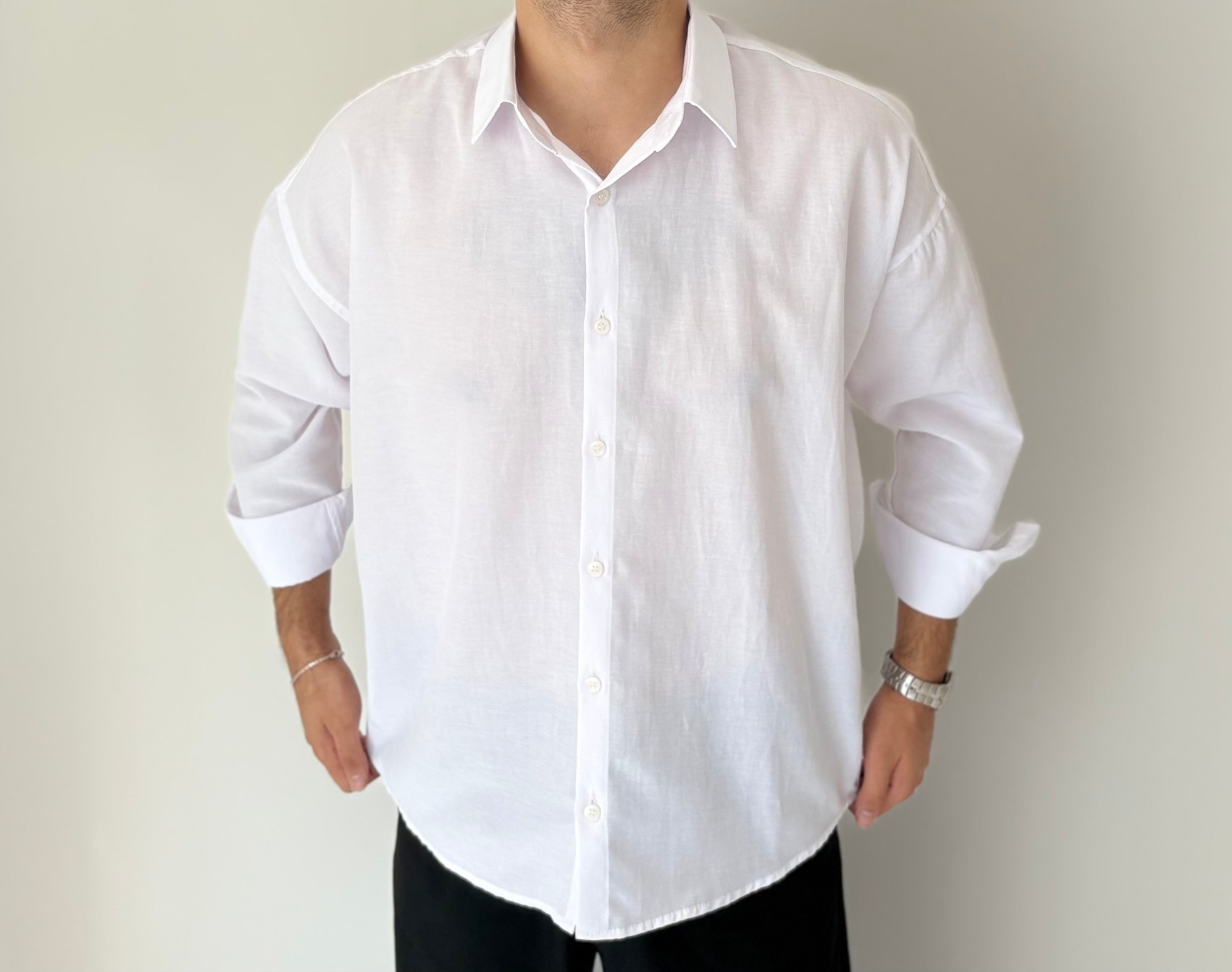 Oversize Kalıp Beyaz Gömlek 