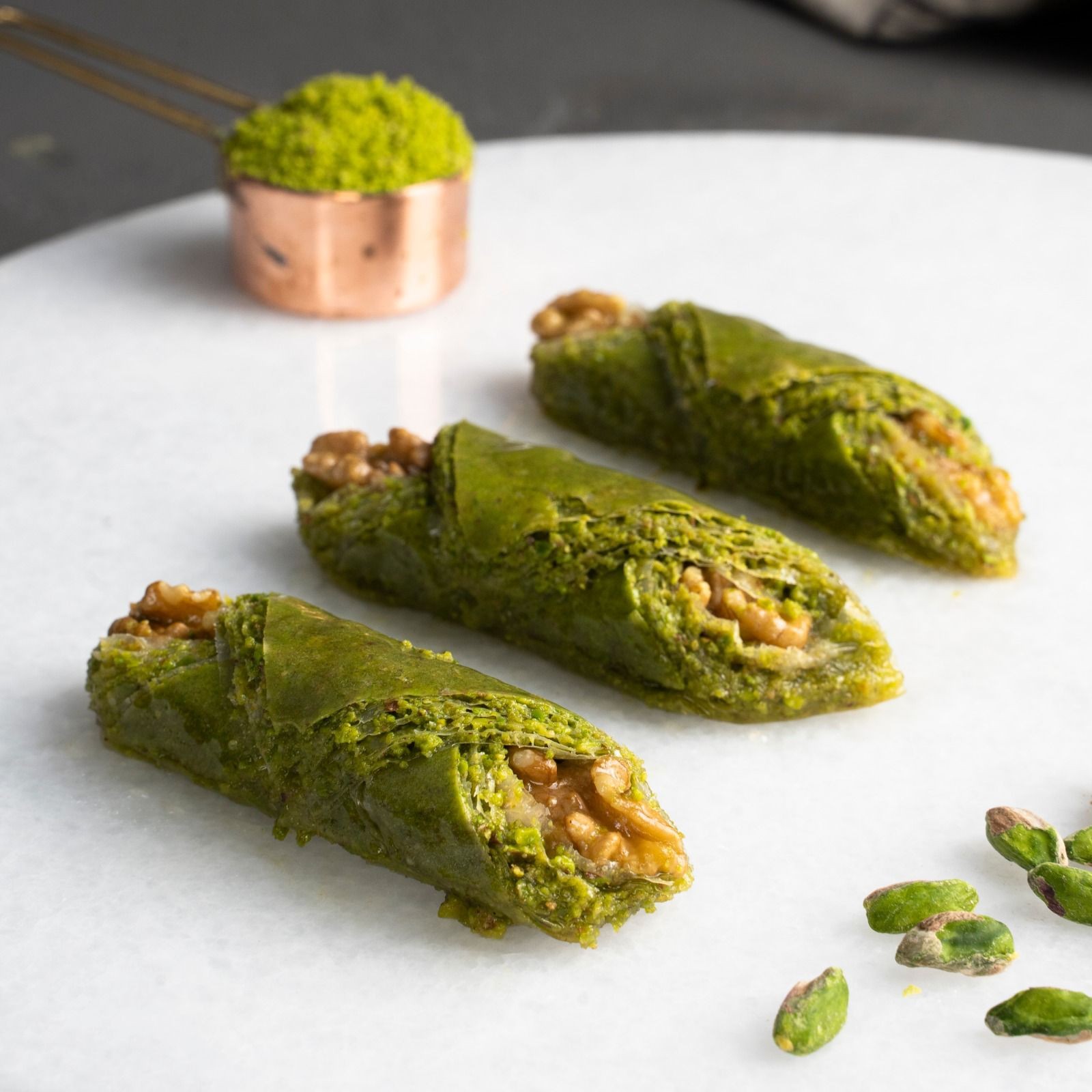 Cevizli Yeşil Kelebek Baklava