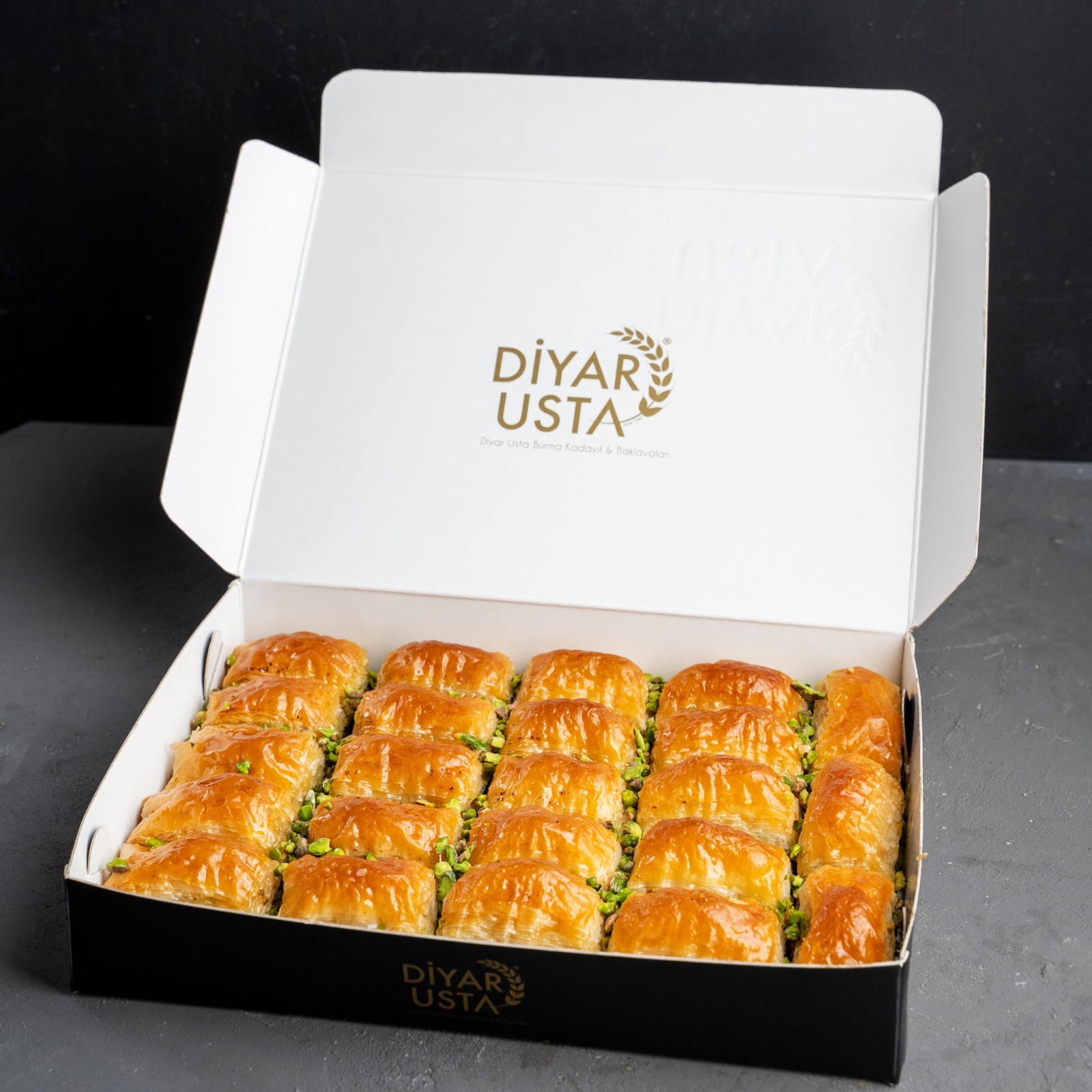 Klasik Fıstıklı Baklava