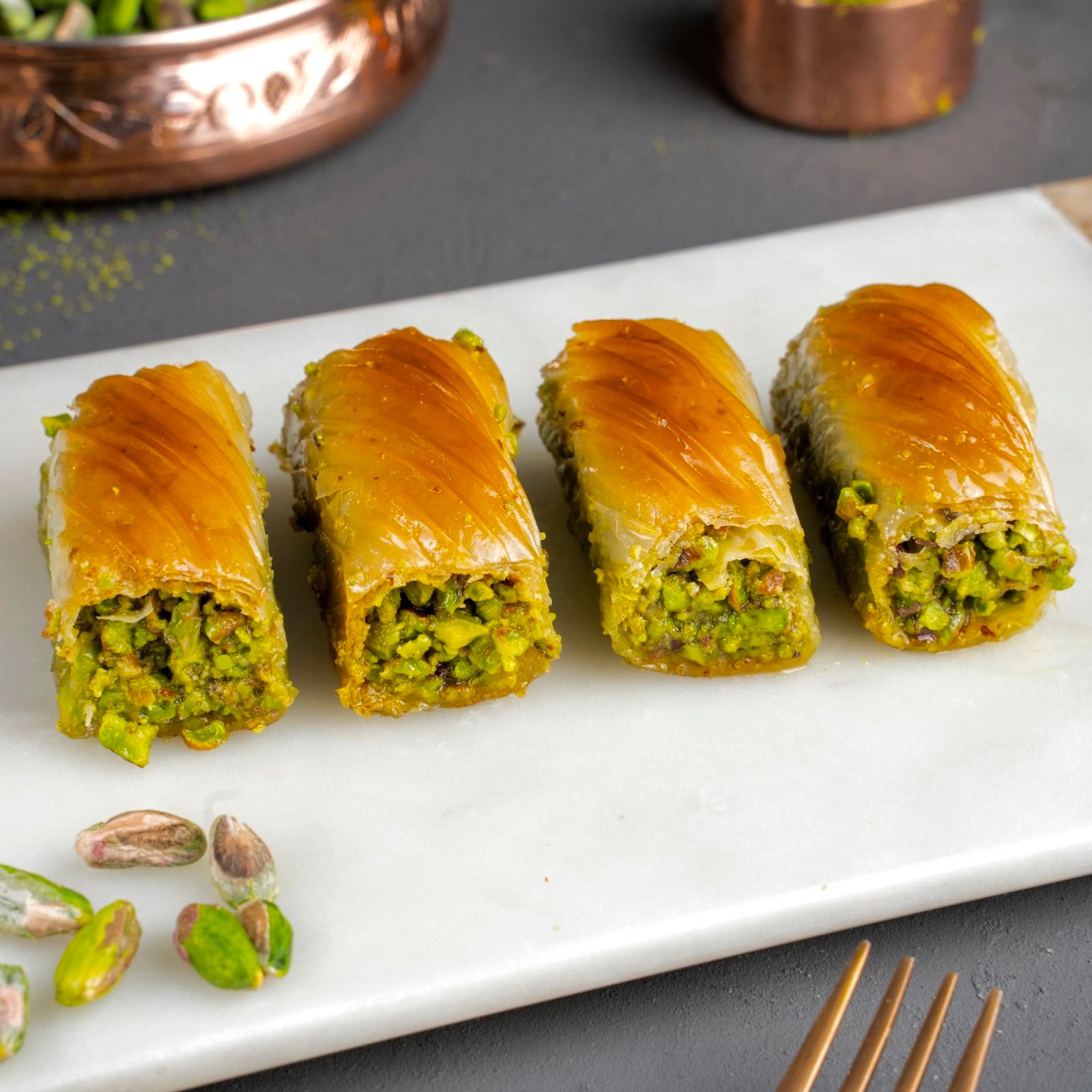 Fıstıklı Kıvrım Baklava