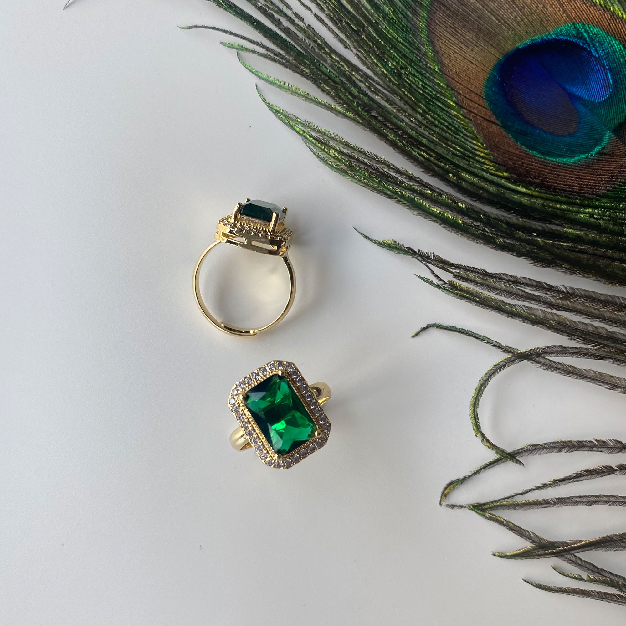 V'CLASSY EMERALD SET NO:504