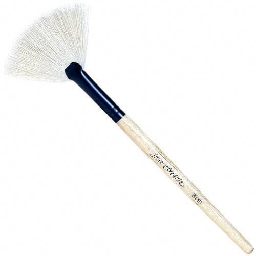 Jane İredale Brushes White Fan Brush Allık Fırçası