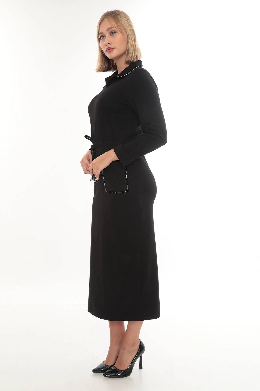 Cepli kemerli elbise