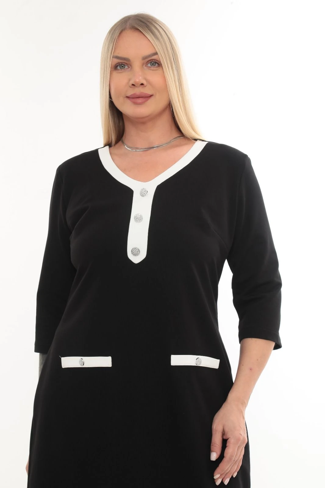 V Yaka Kısa Kol Elbise