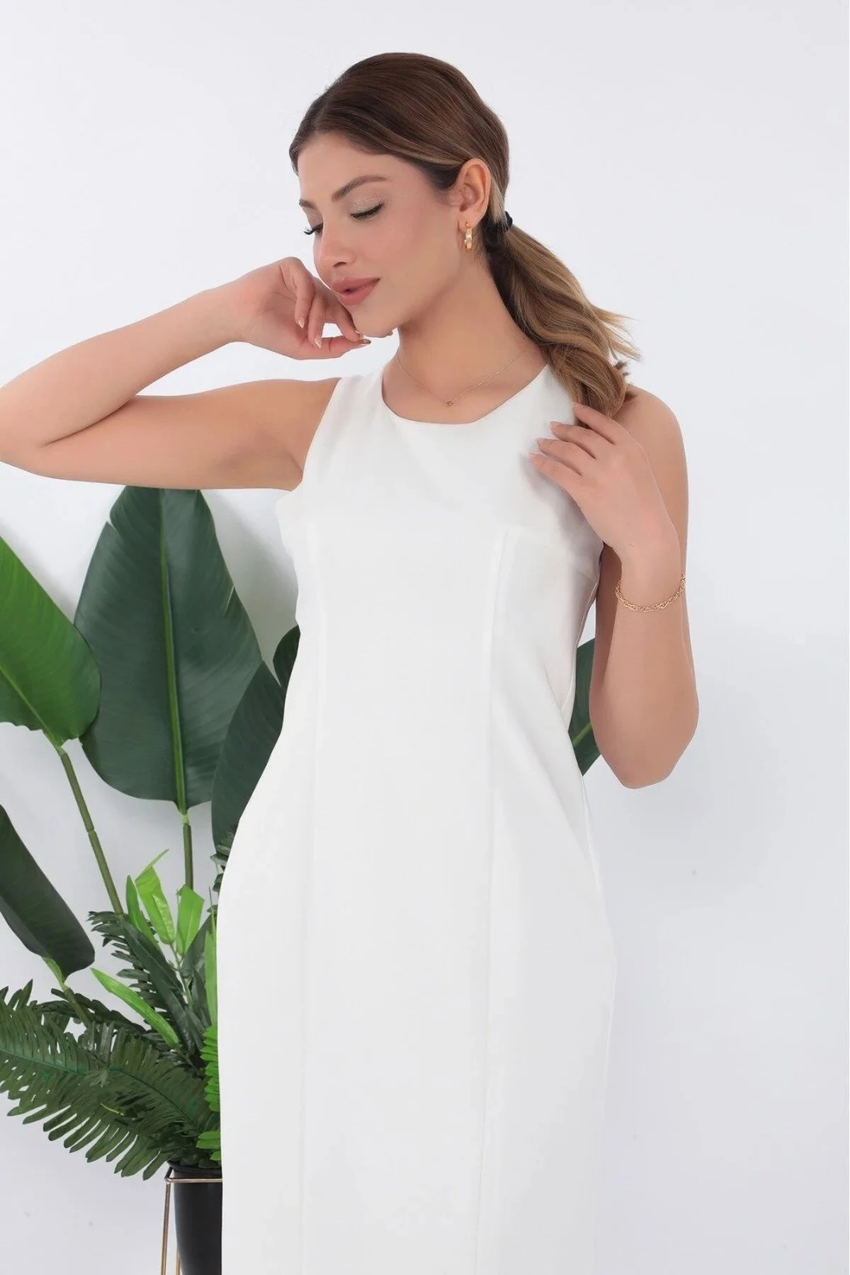 Beyaz Otriş Detaylı Nikah nişan after party elbisesi