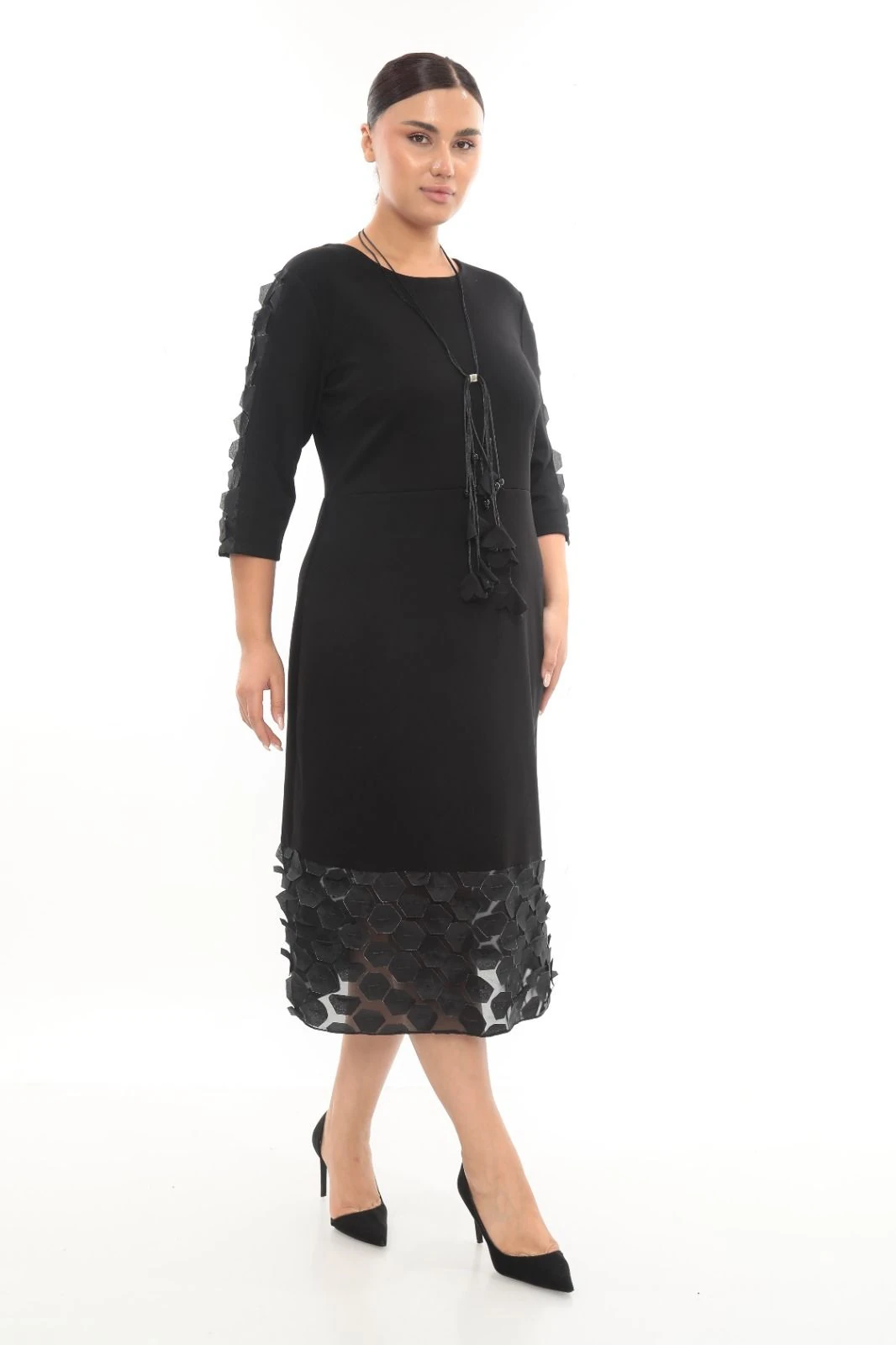 3D DETAYLI MİDİ BOY ŞIK ELBİSE ETS7215