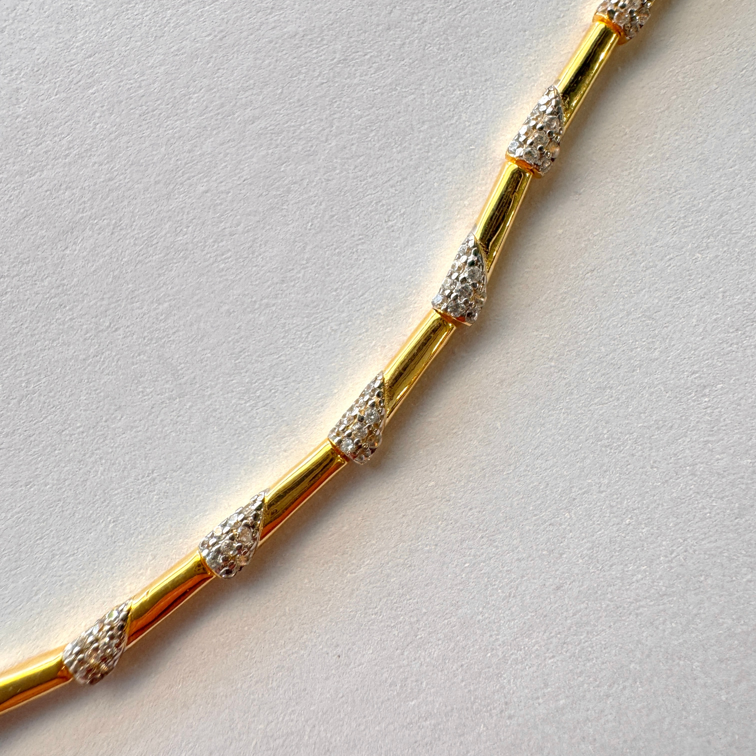 Tasarım Taşlı Baton Bileklik Gold
