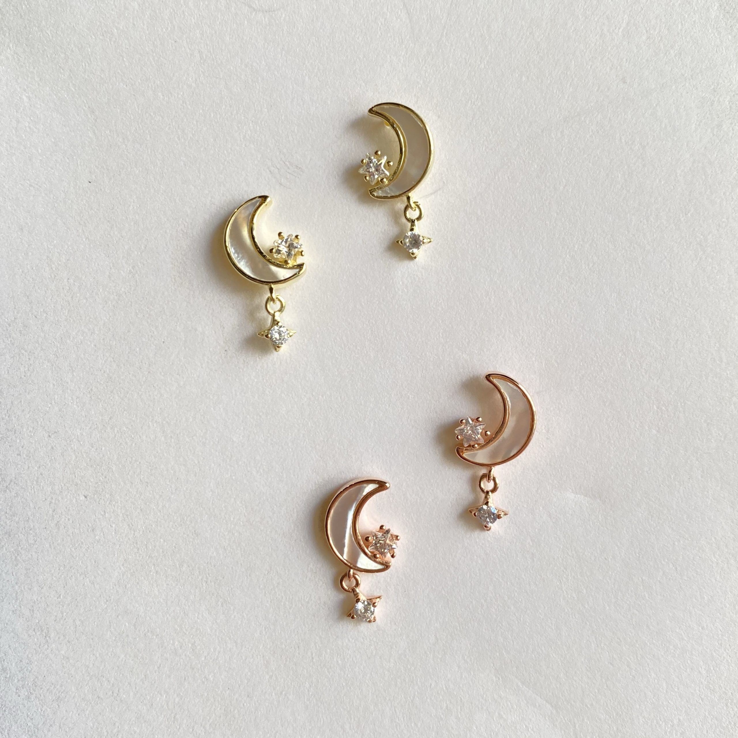 Pearl Moon Stud Earring