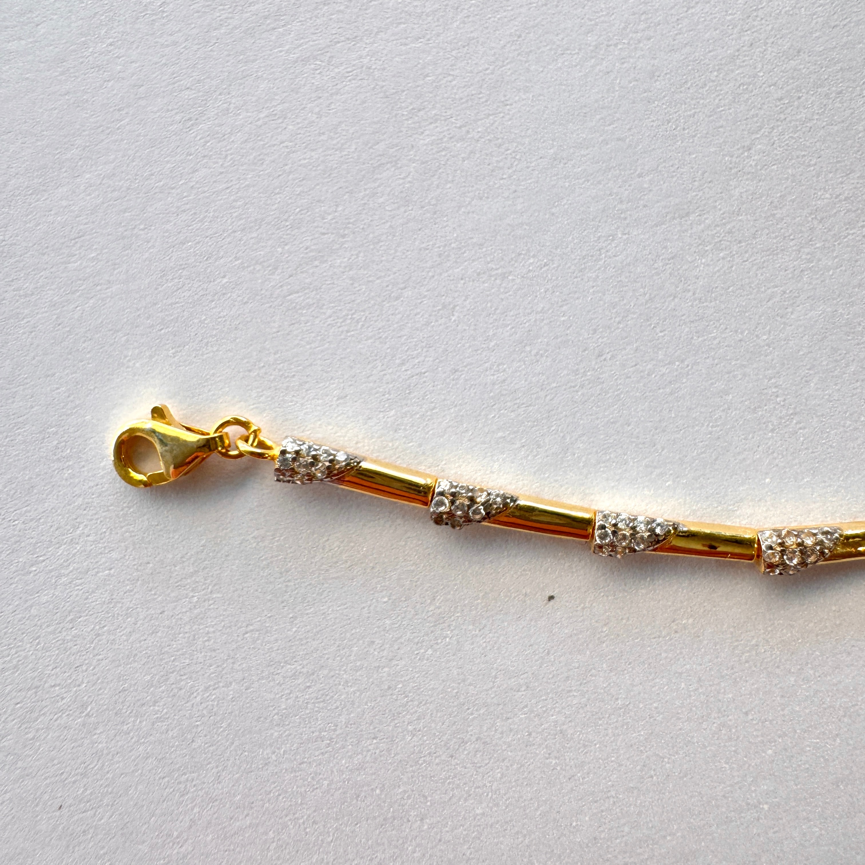 Tasarım Taşlı Baton Bileklik Gold