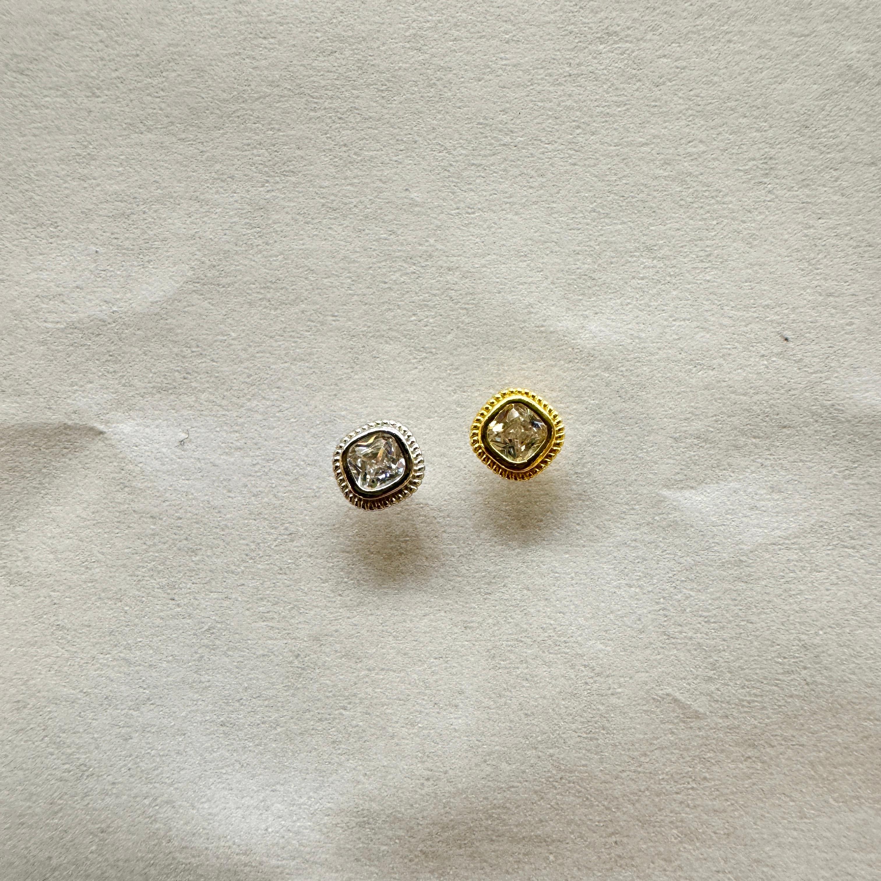 Vintage square minimal stud earring-single