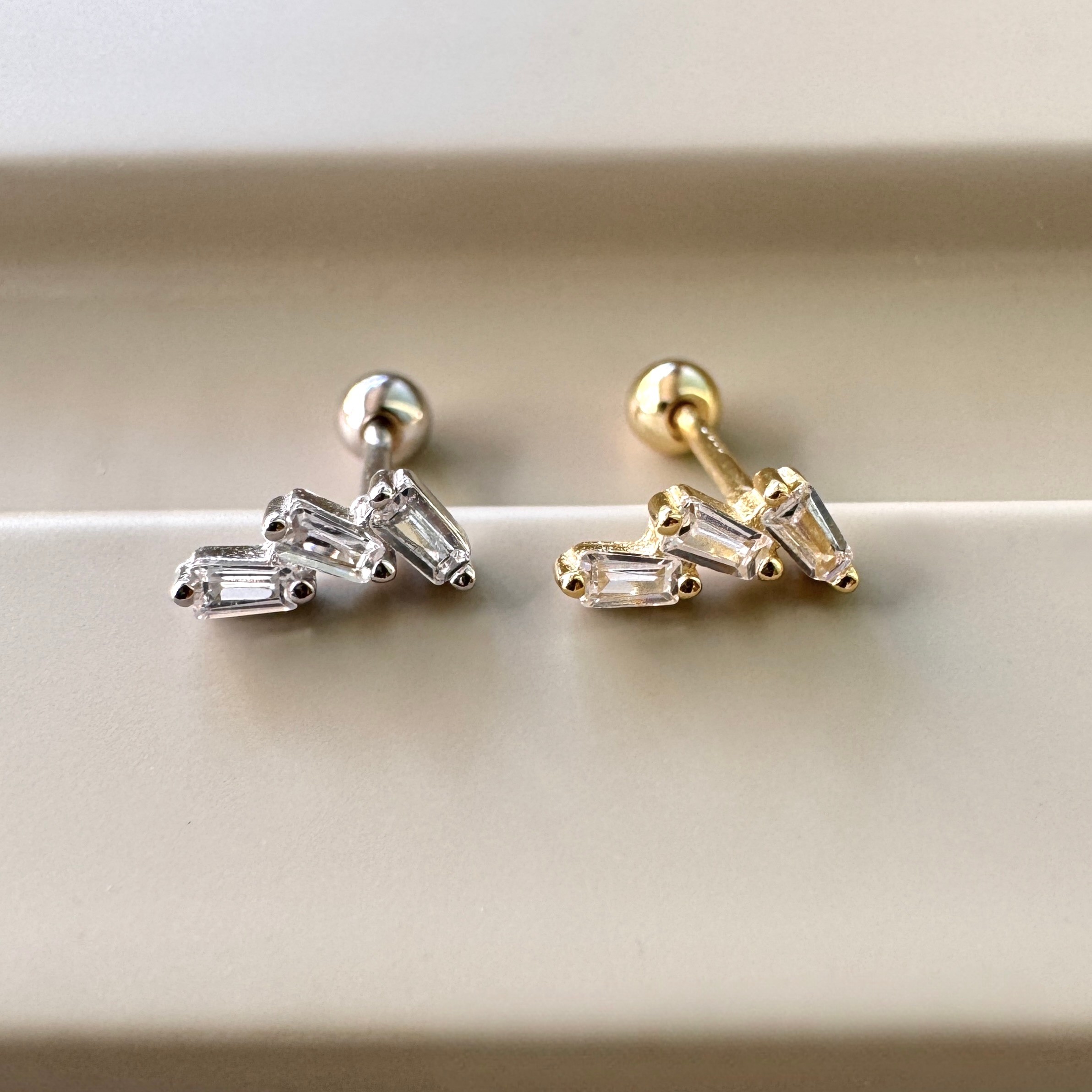 Baget 3 Taş Yatay Piercing 