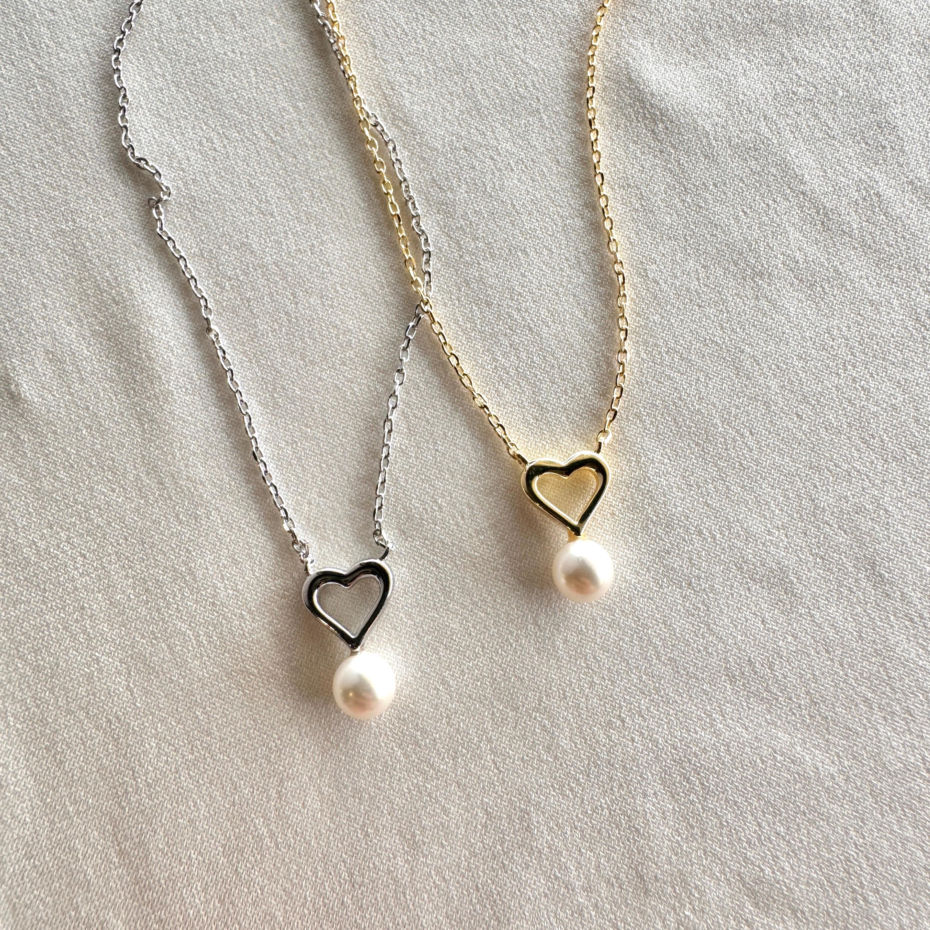 Pearl Mini Heart Necklace