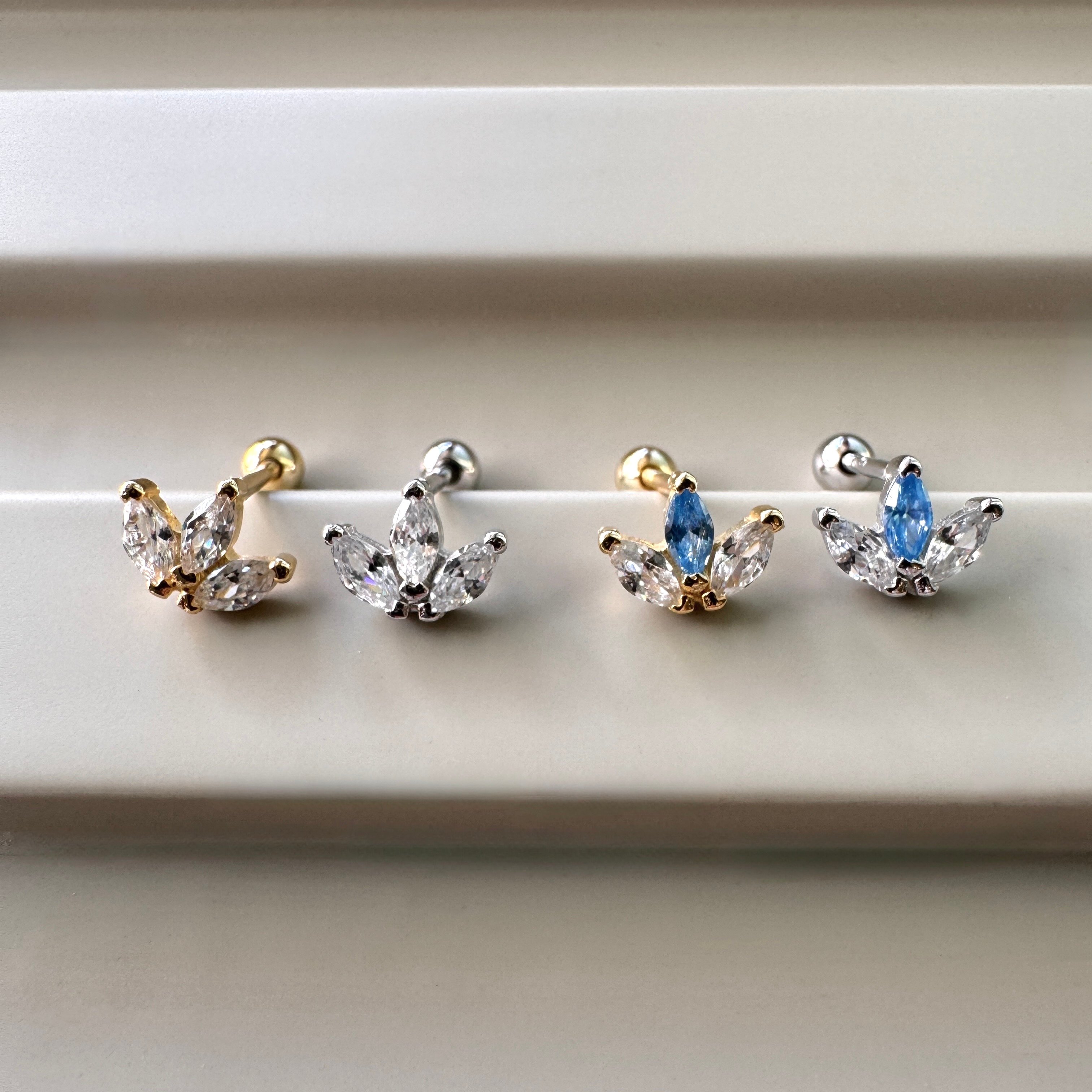 Renkli Lotus Piercing