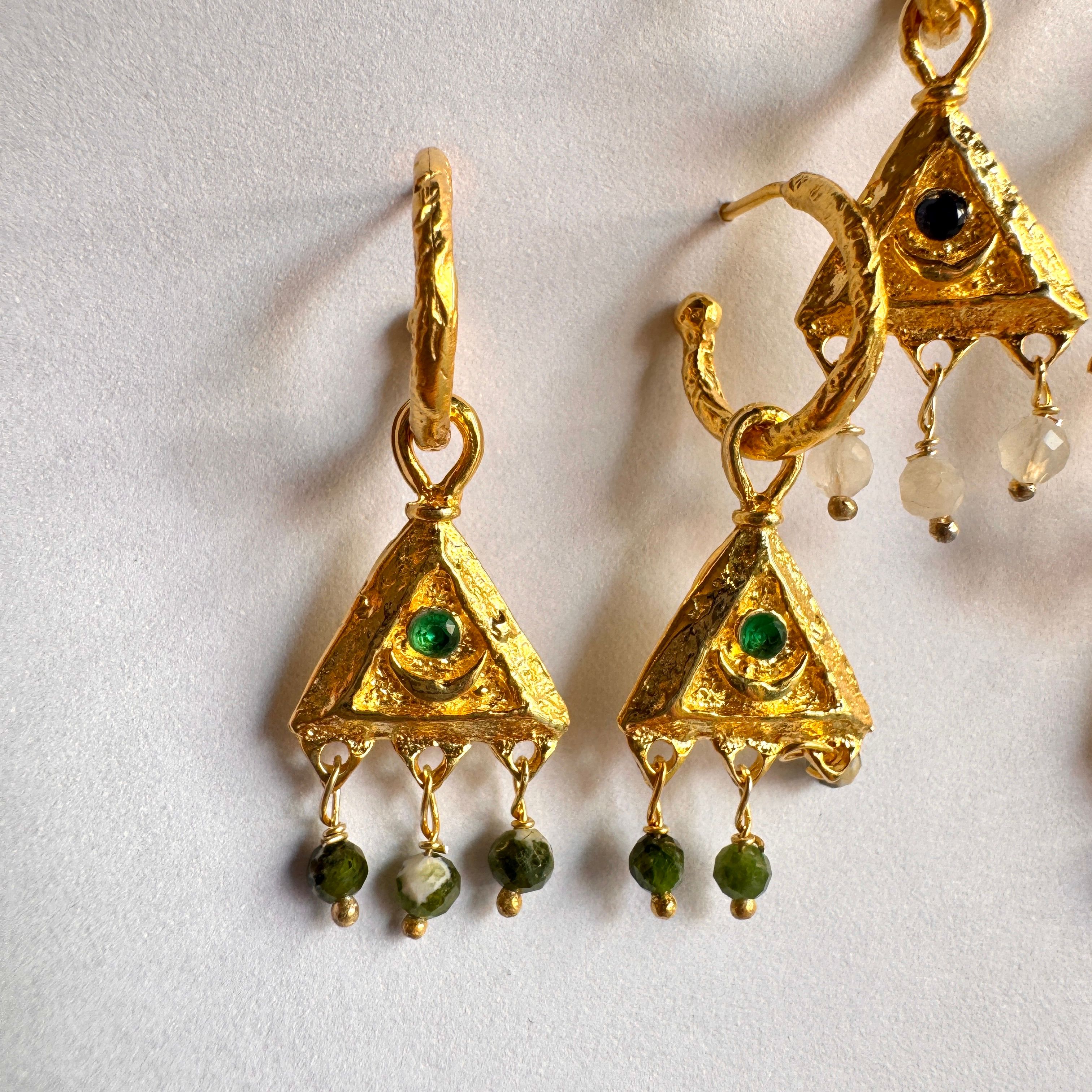 Aura Triangle Stud Halka Küpe