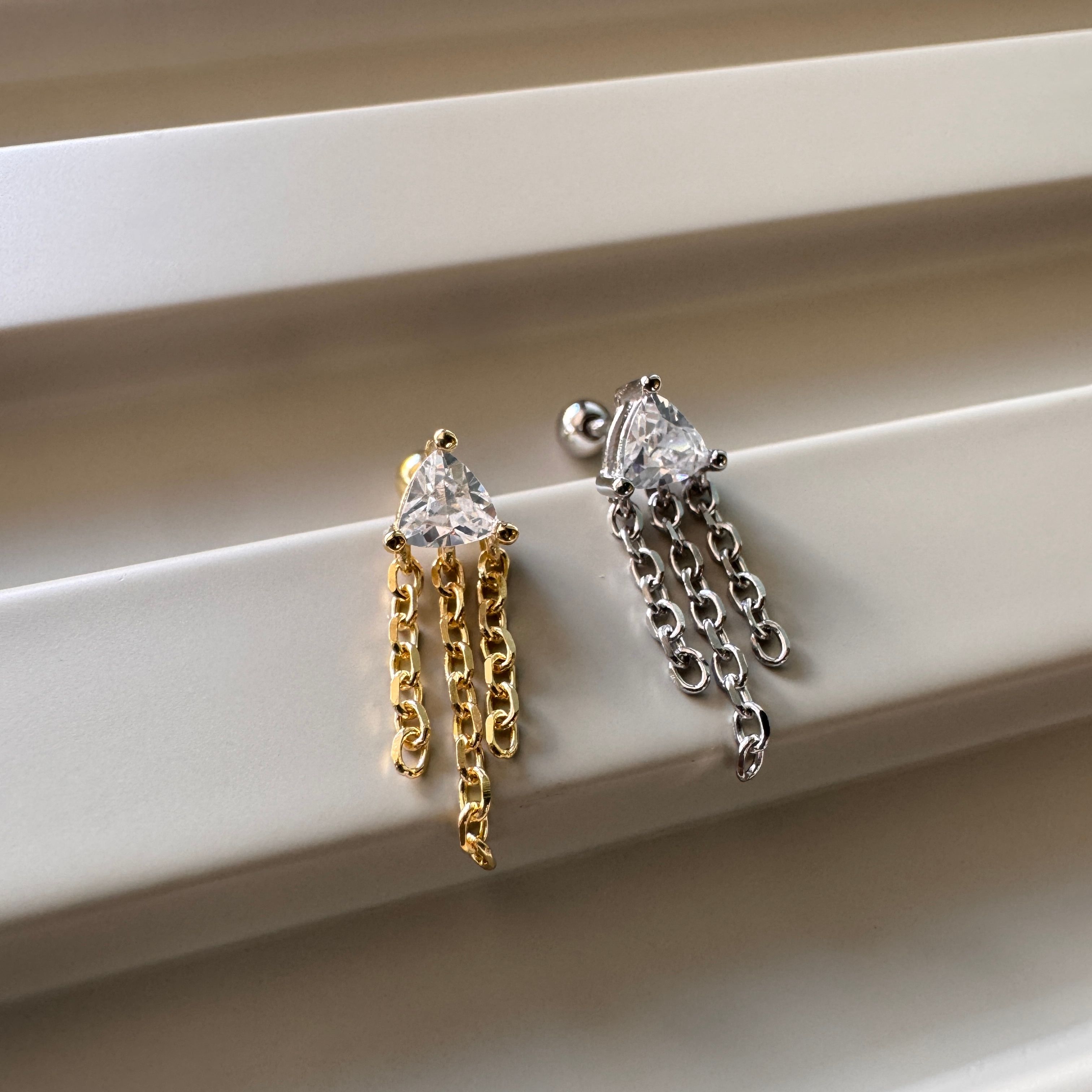 Prizma Zincir Sallantılı Piercing