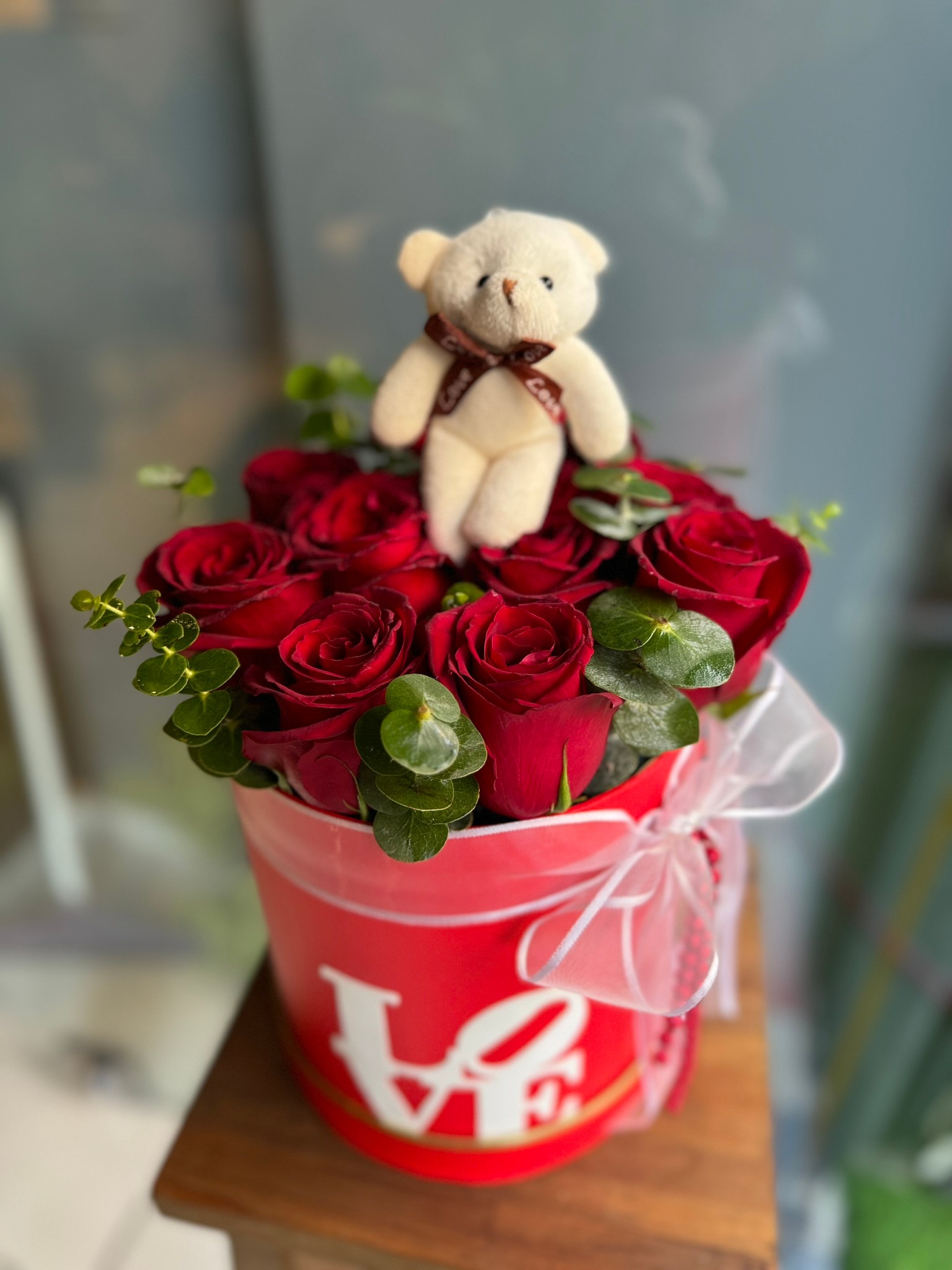 Peluş Ve Kırmızı Gül Aranjmanı 