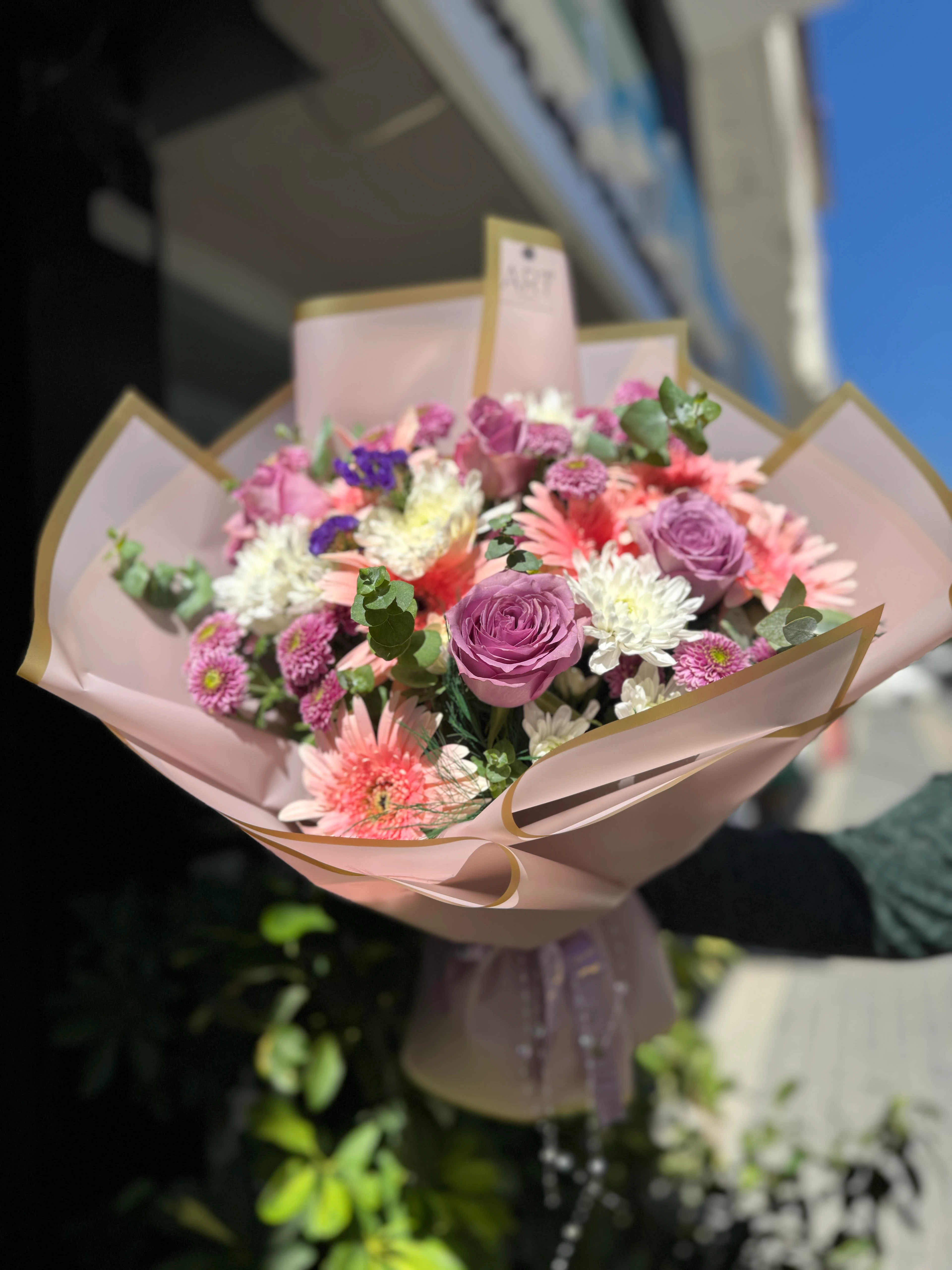 Karışık Lila Gül ve Mevsim Buketi 