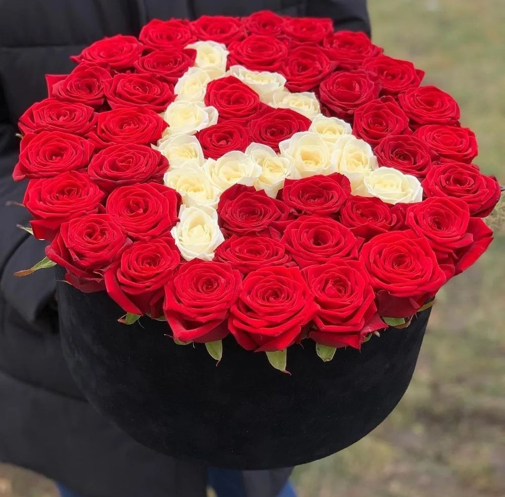 Kişiye Özel Harfli Kutu Gül Aranjmanı