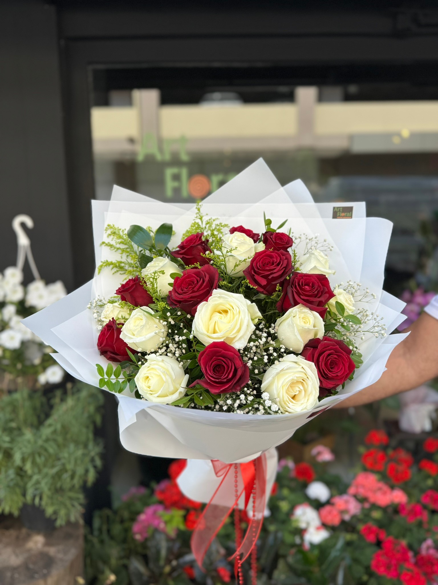 Love Kırmızı Beyaz Gül Buketi