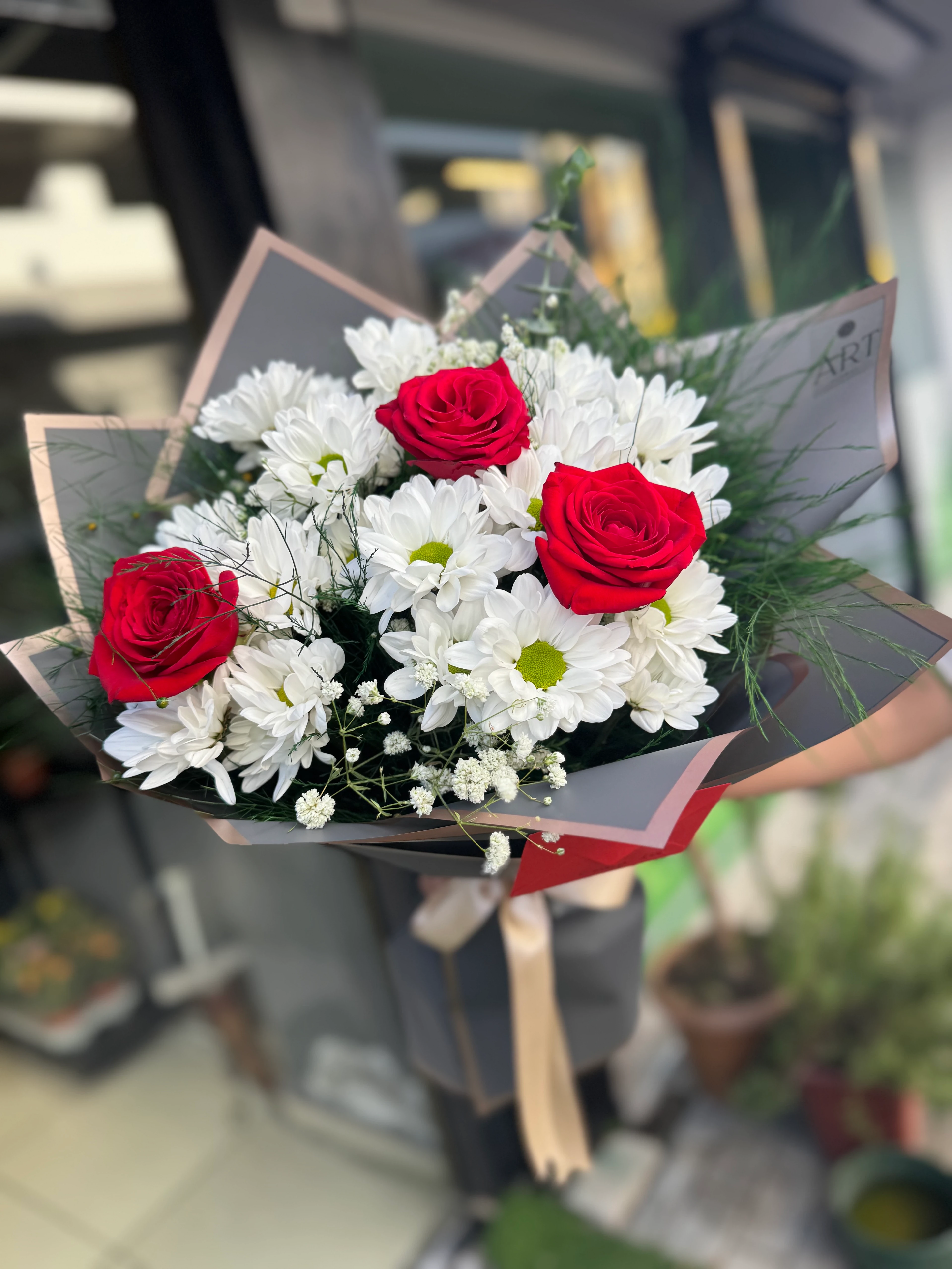 Kırmızı Gül Papatya Buketi 