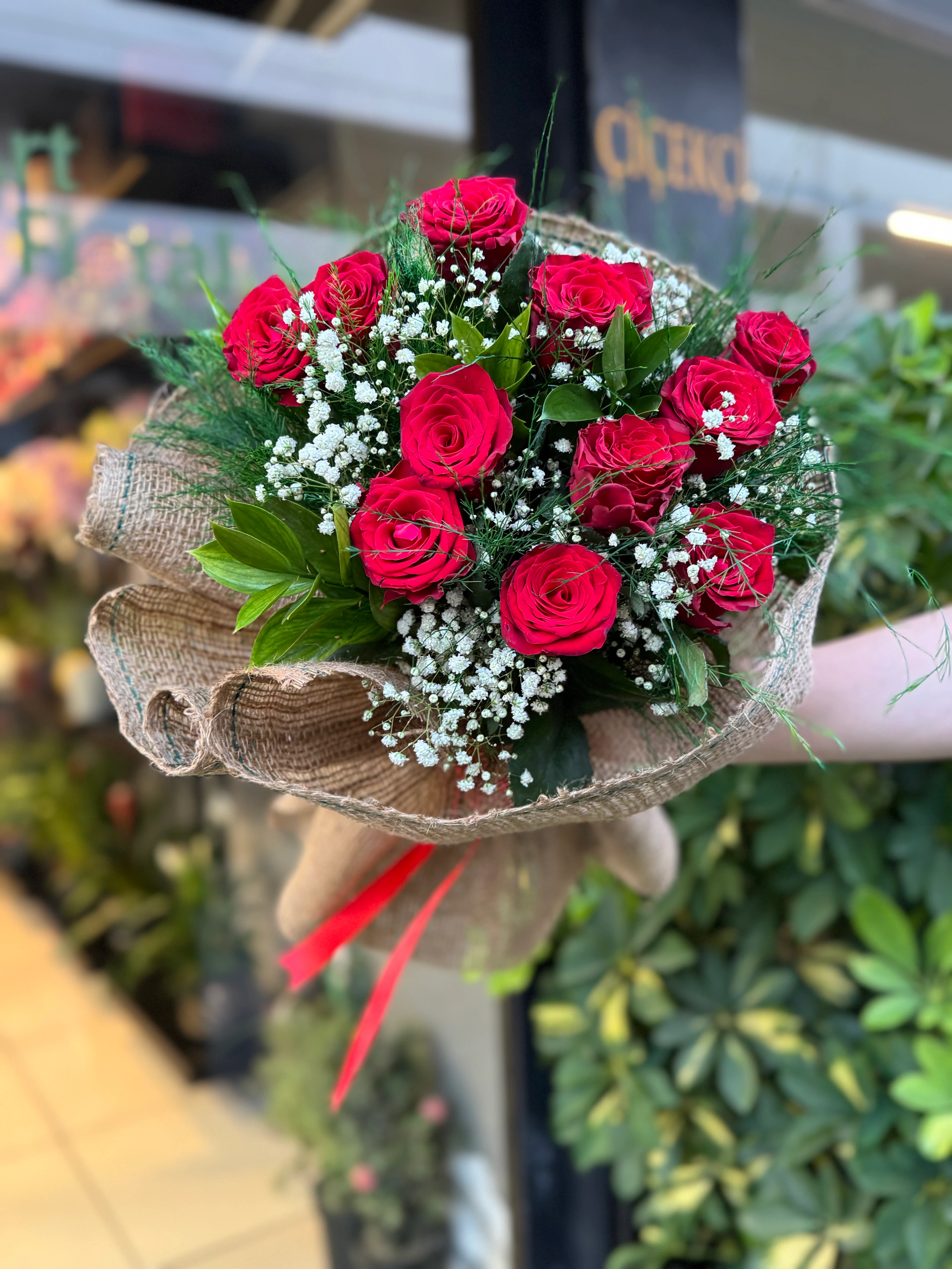 Hasır Tasarım Kırmızı Gül Buketi 11 adet 