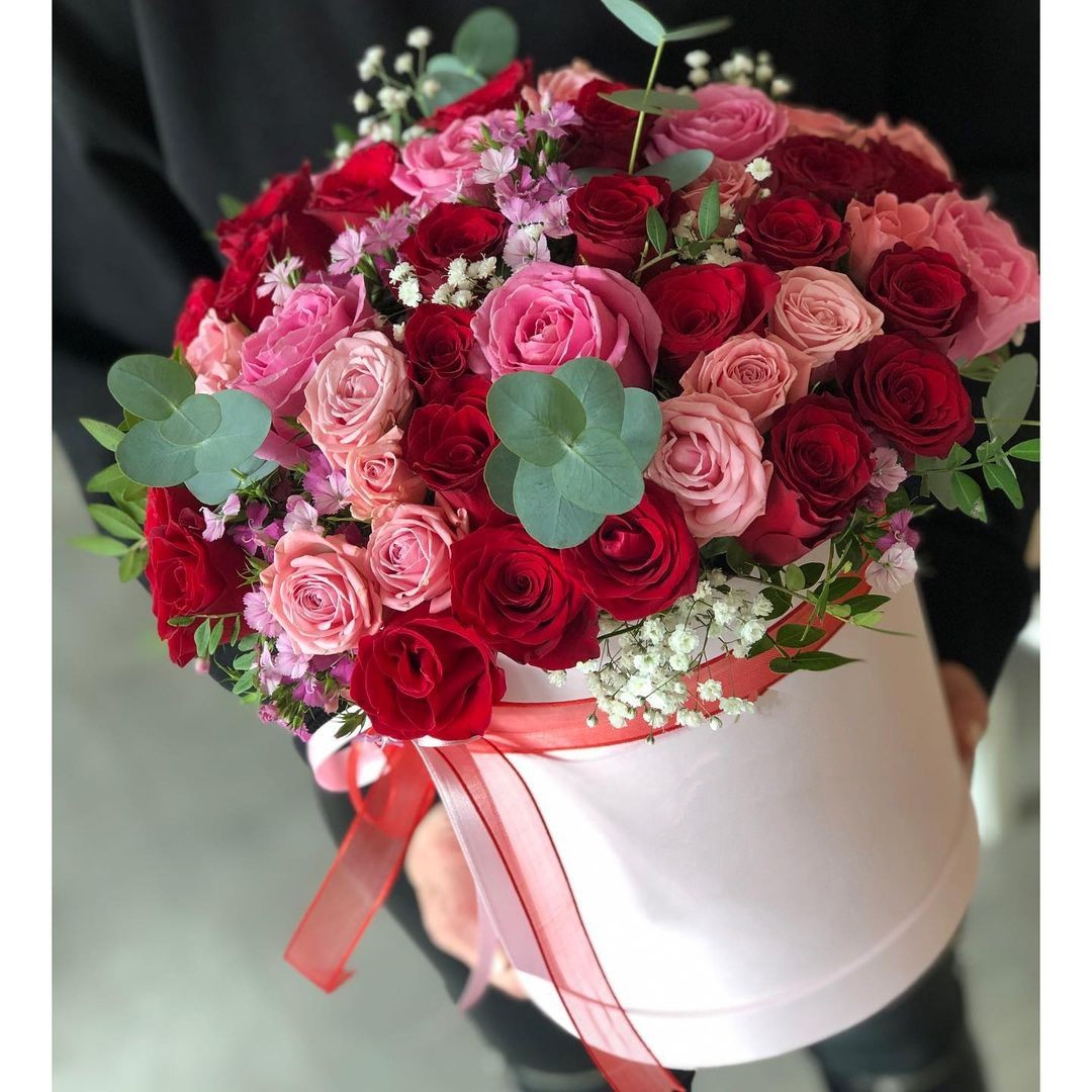  Pembe & Kırmızı Gül Kutu Aranjmanı
