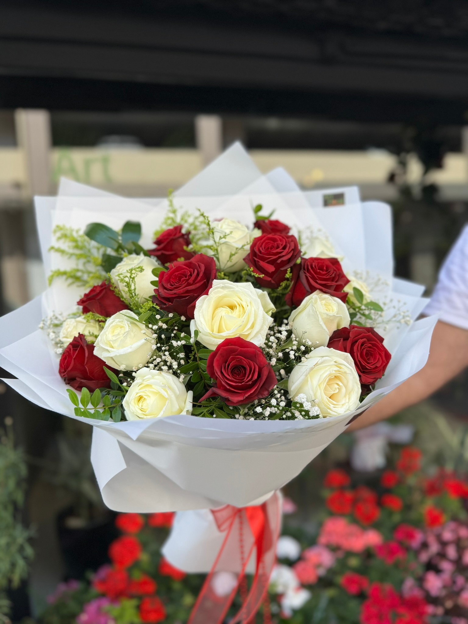 Love Kırmızı Beyaz Gül Buketi
