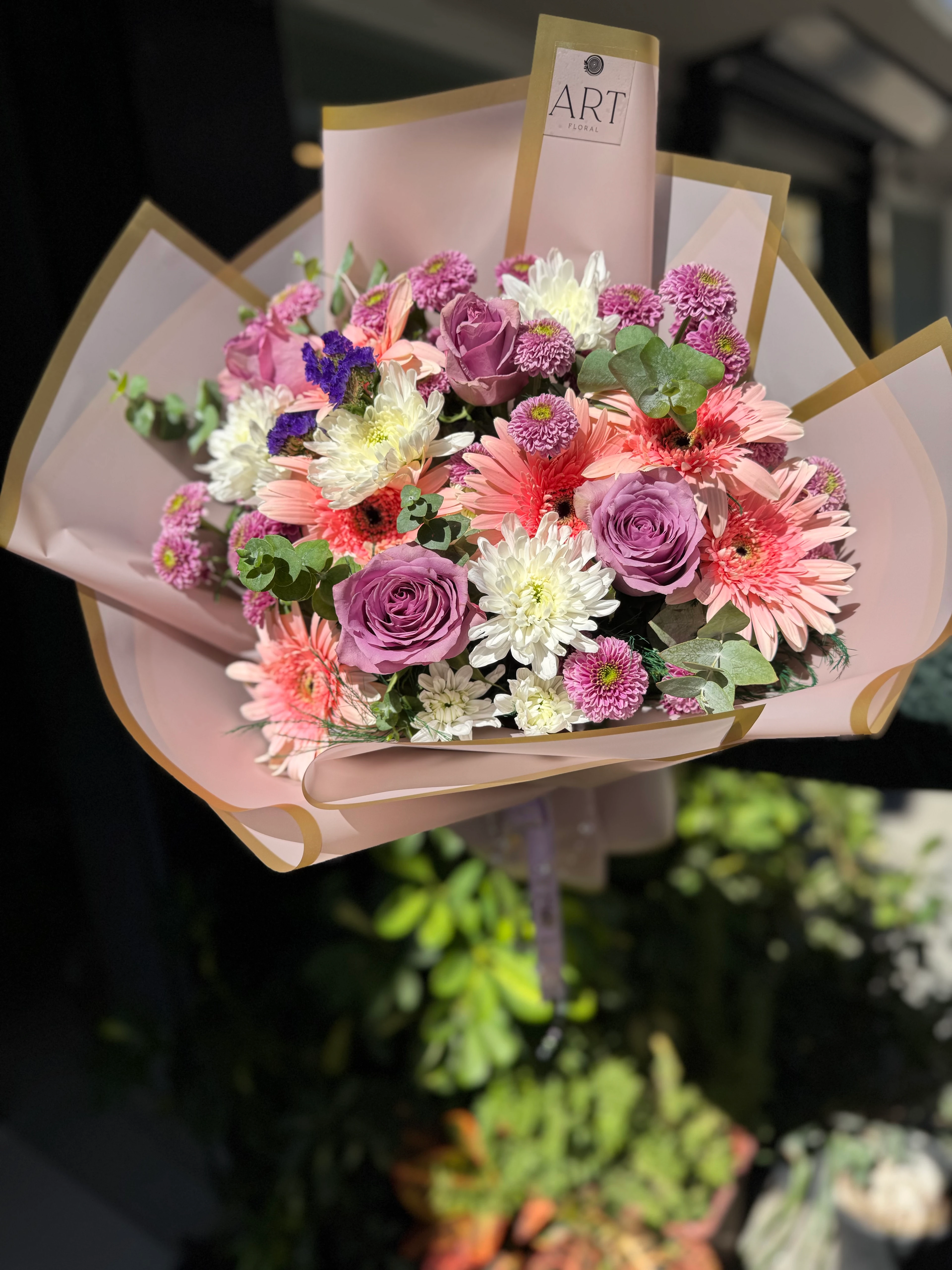 Karışık Lila Gül ve Mevsim Buketi 