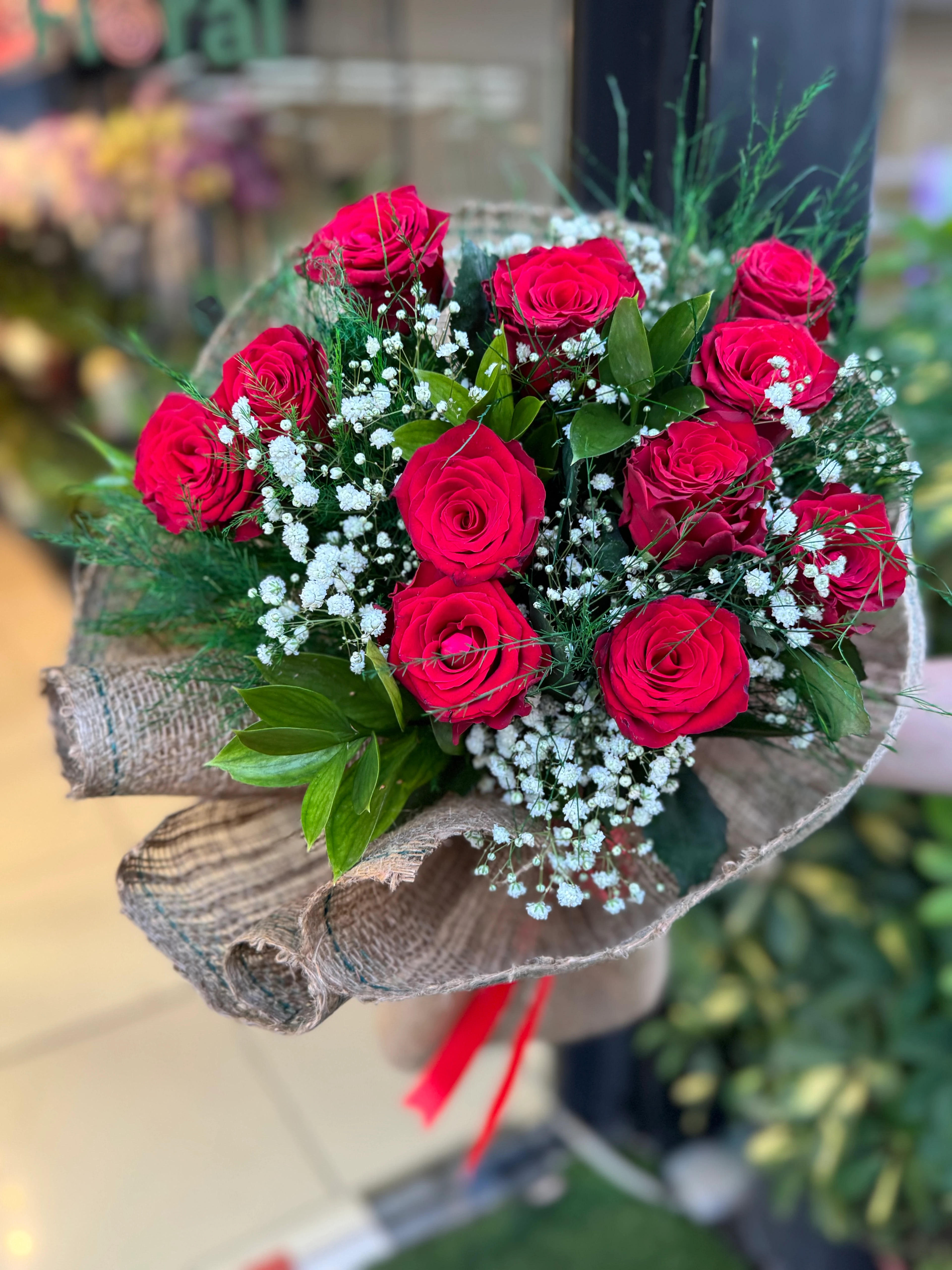 Hasır Tasarım Kırmızı Gül Buketi 11 adet 