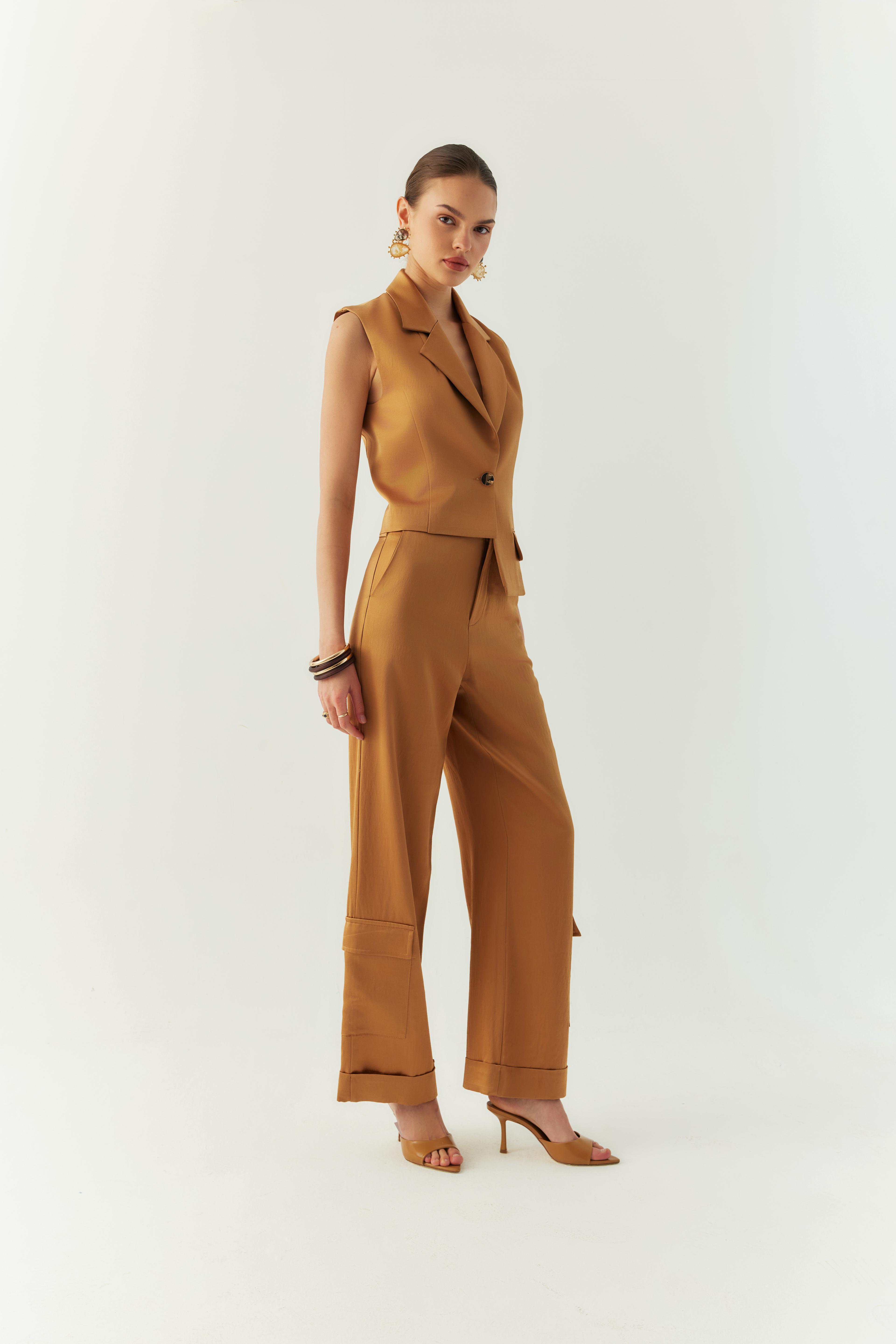 Essence Trousers