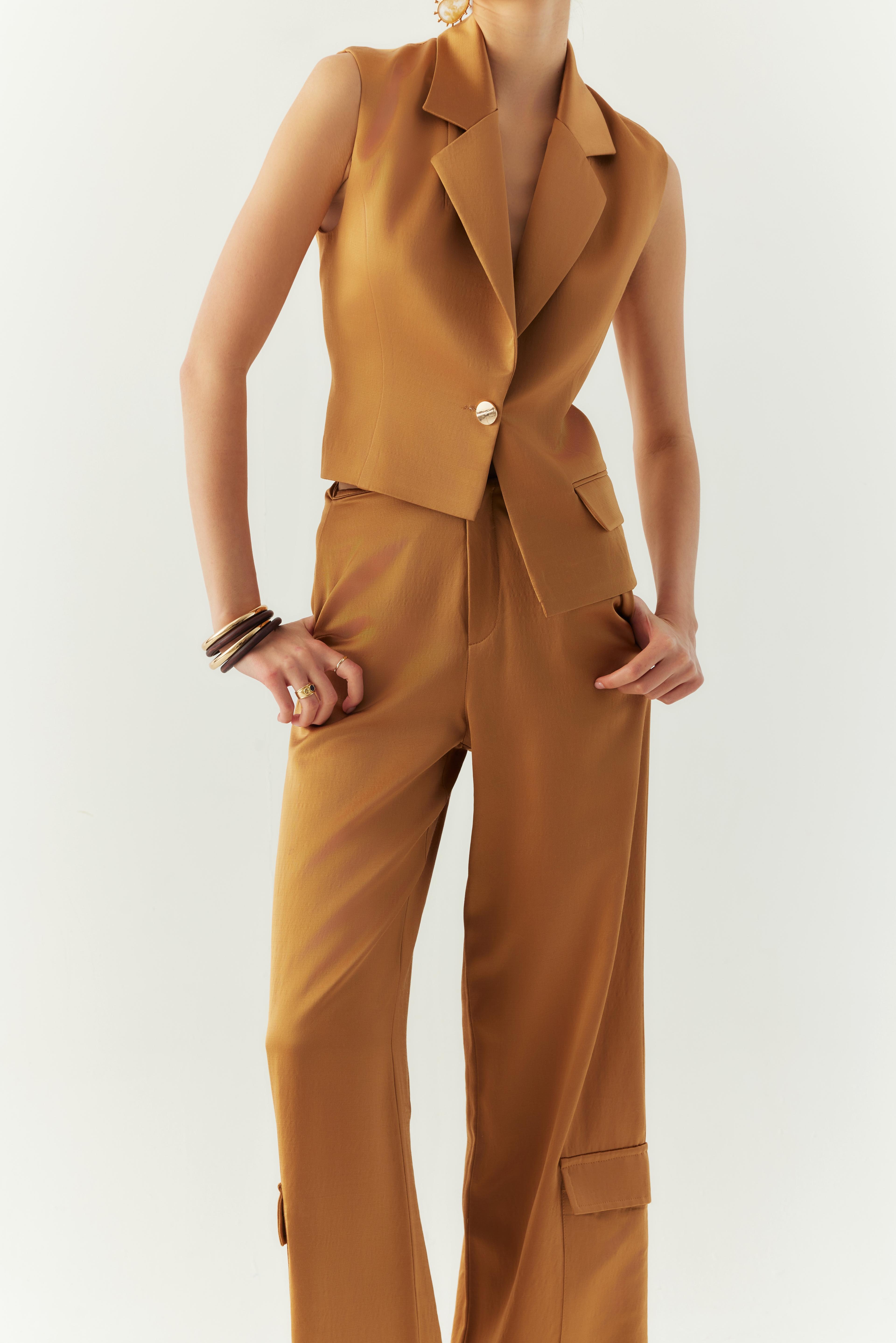 Essence Vest