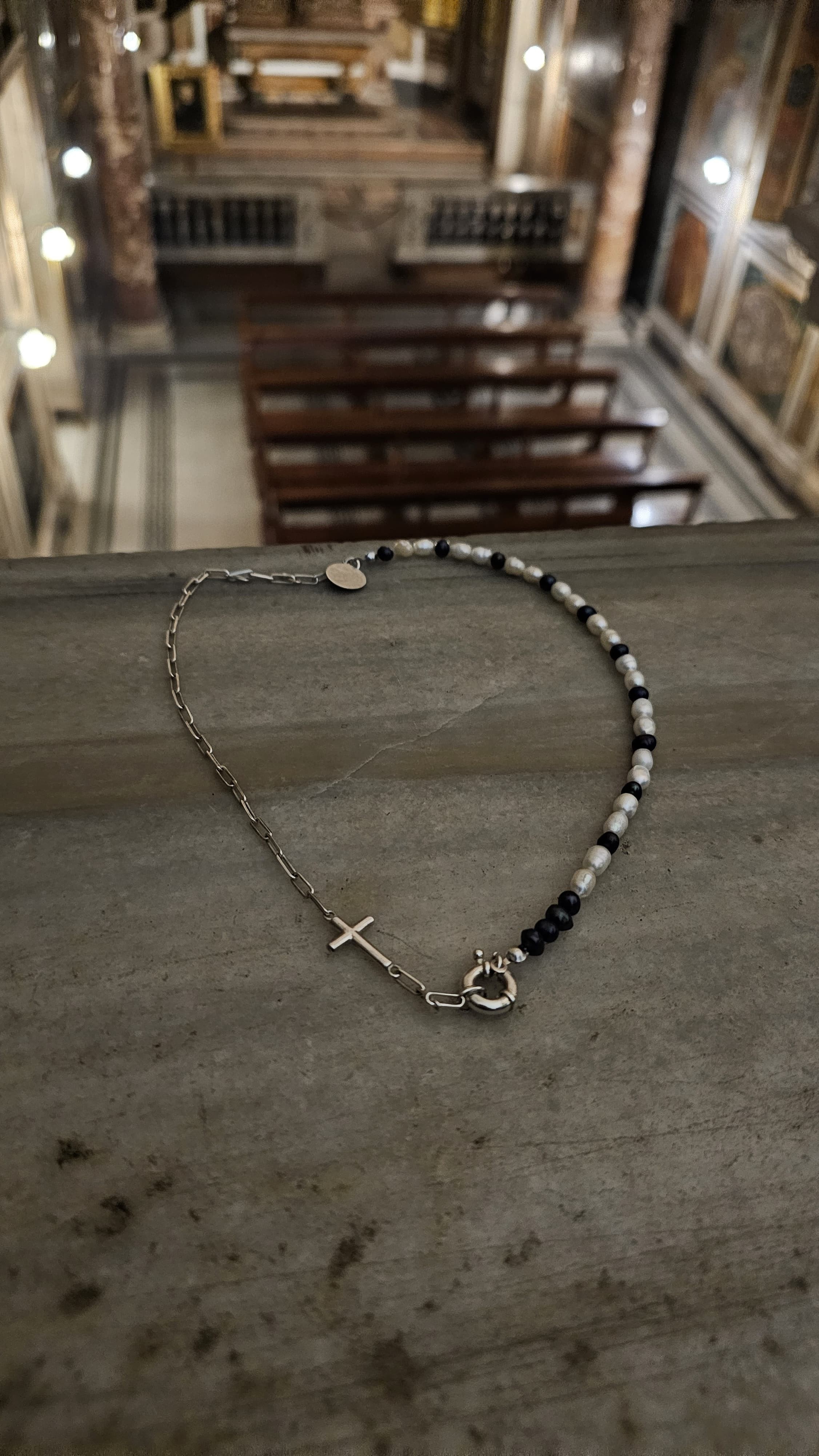 CROSS NECKLACE