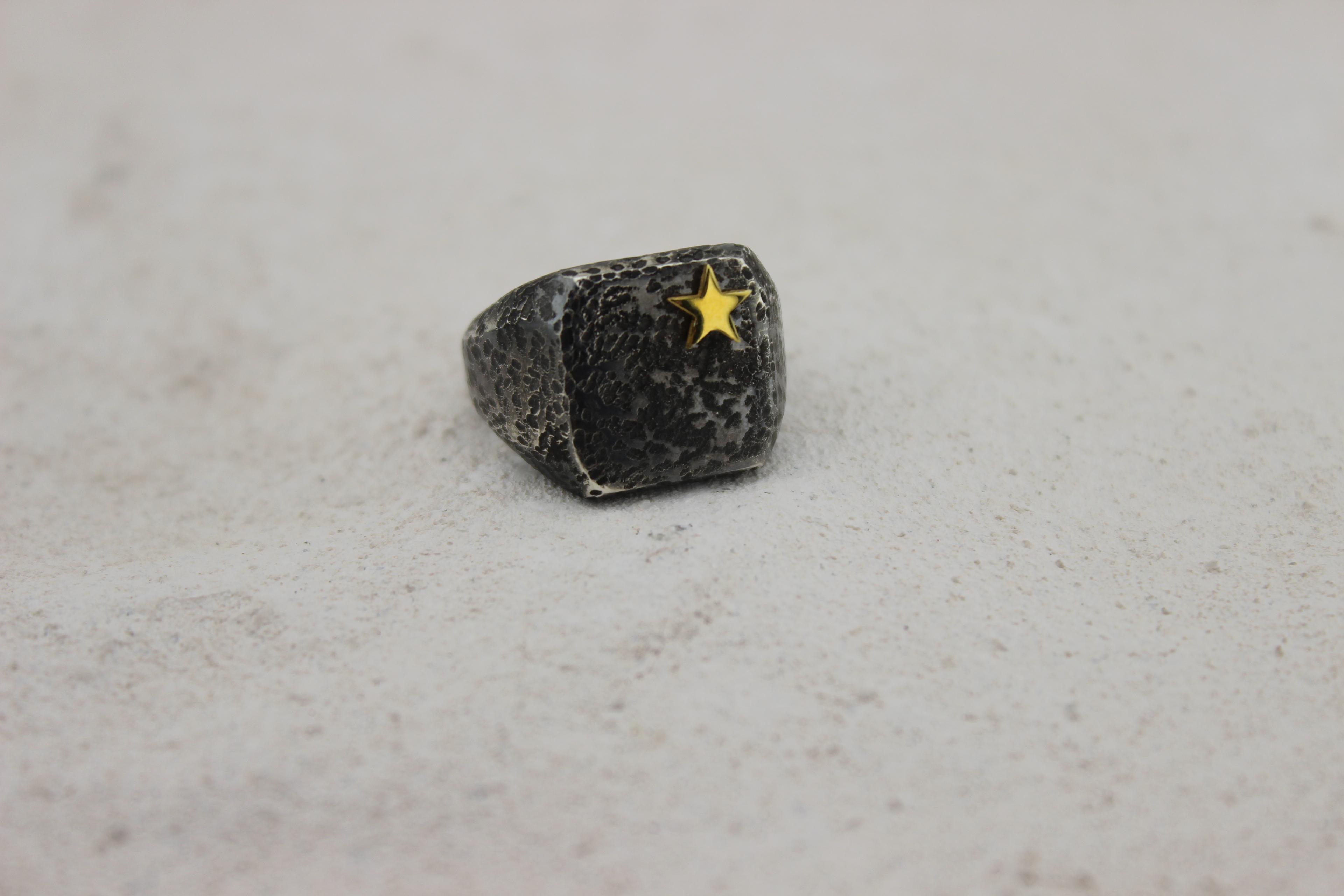 STAR RING