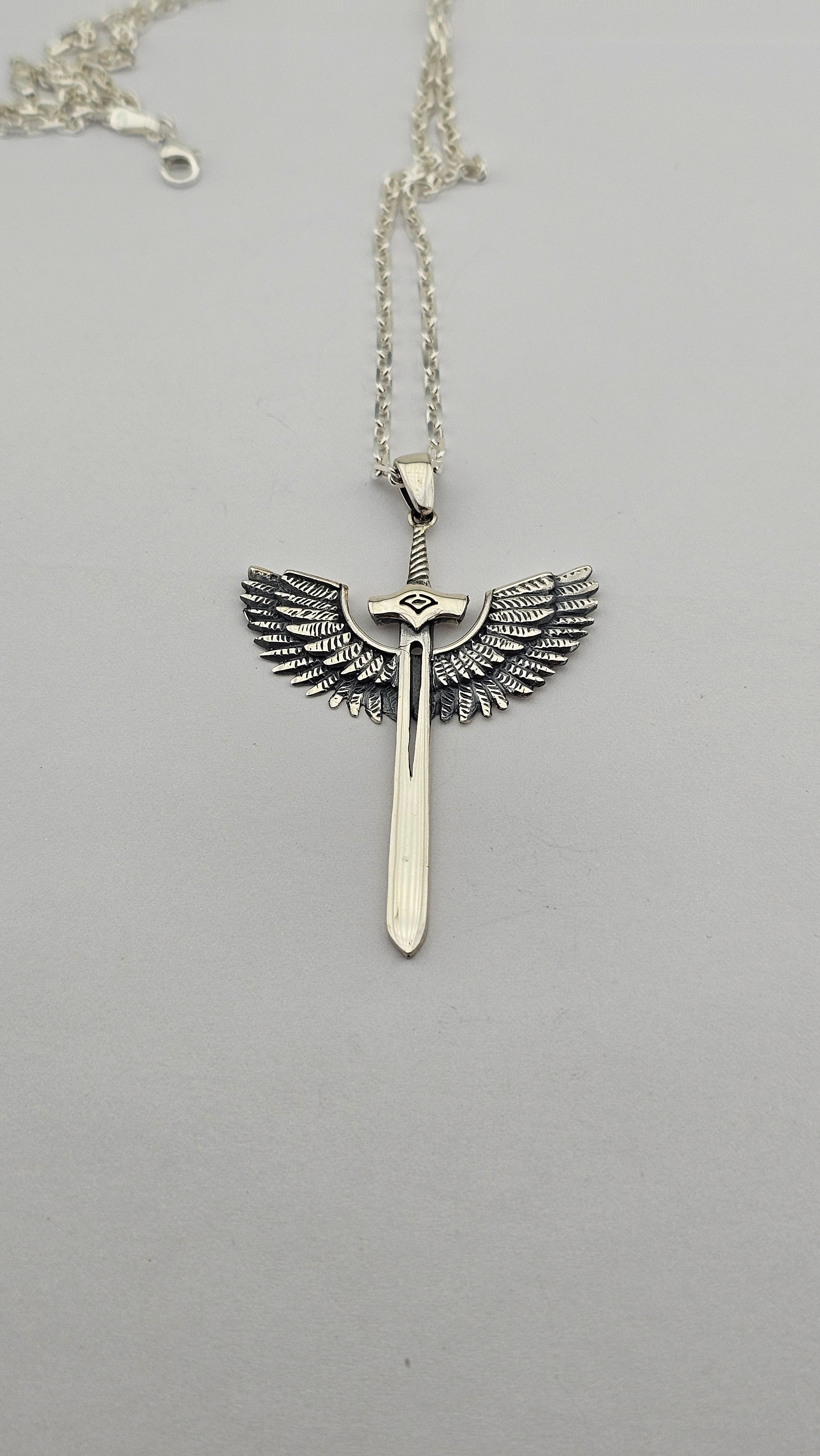 WINGS NECKLACE