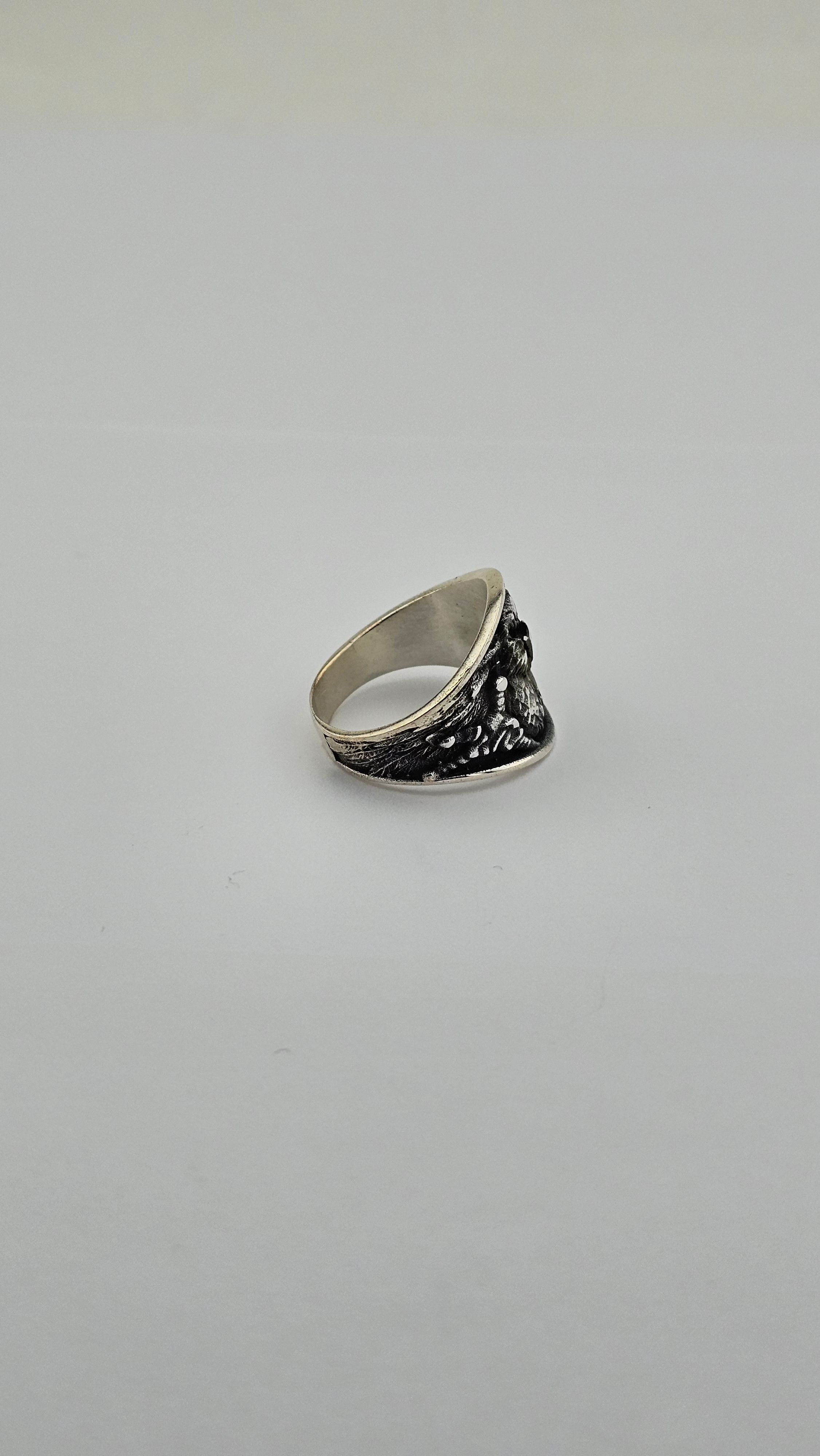 BIRD RING