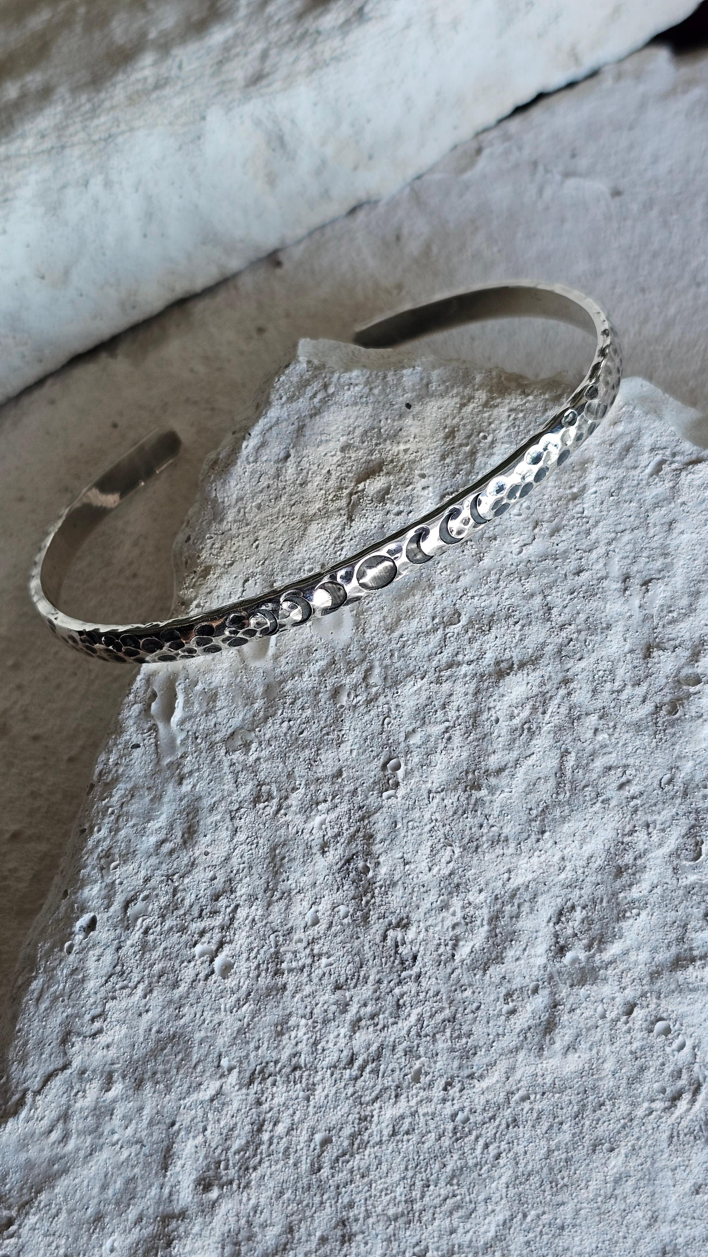 MOON BRACELET