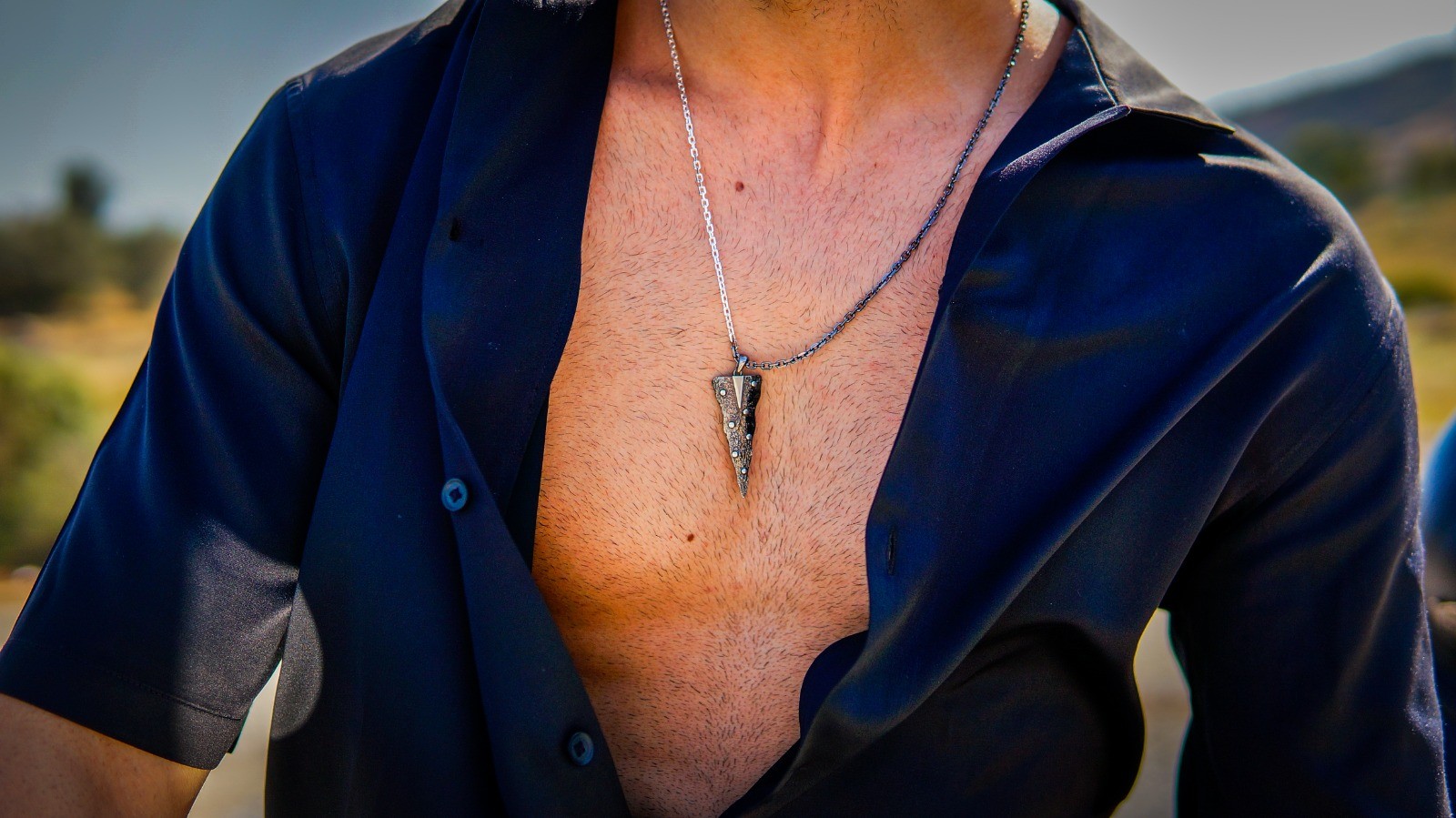 ARROW NECKLACE